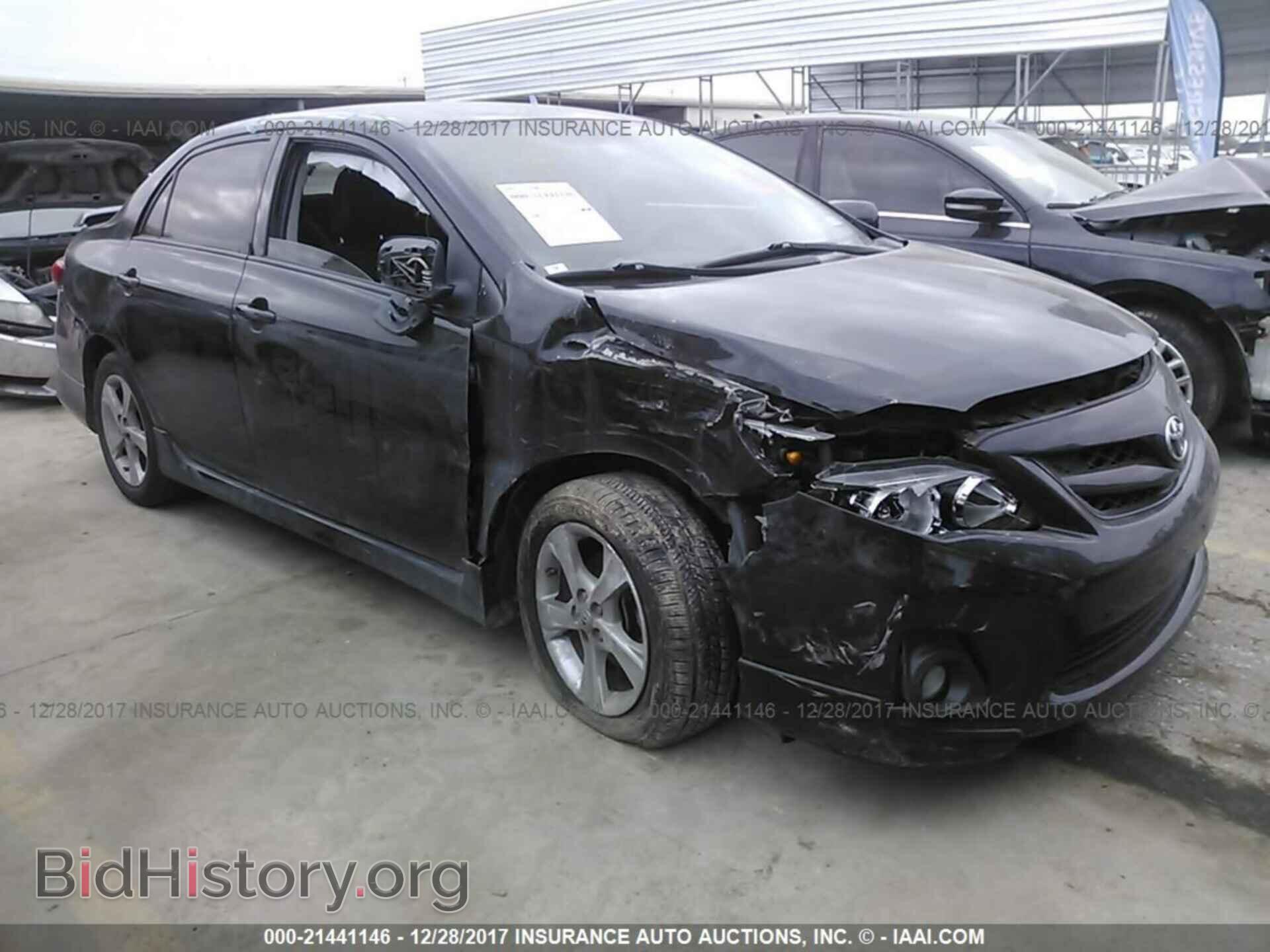 Photo 2T1BU4EE8BC606356 - Toyota Corolla 2011