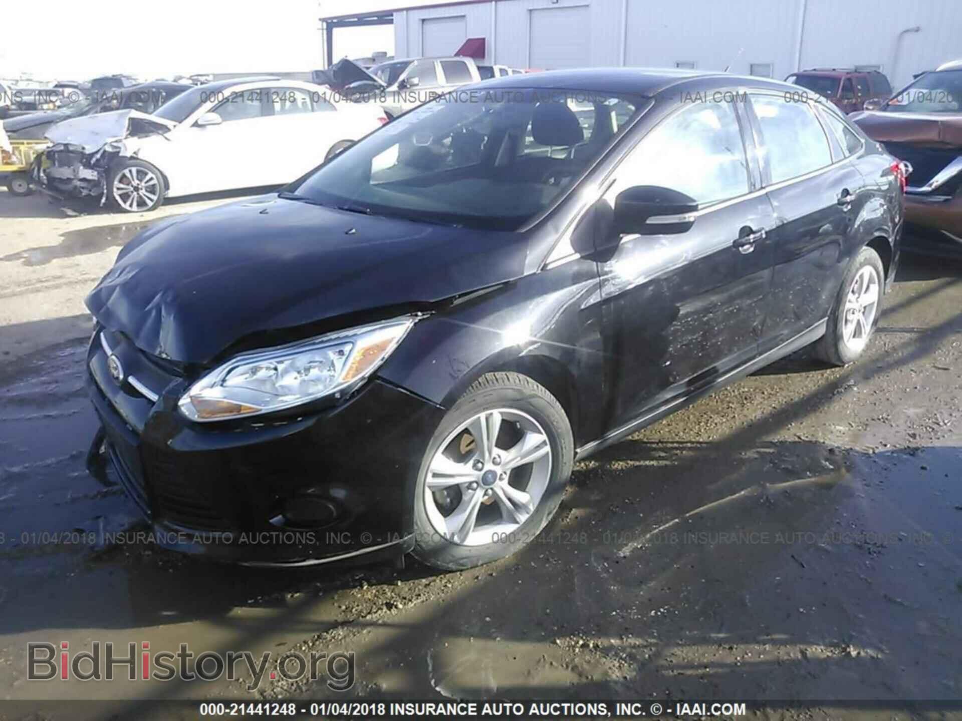 2013 Ford Focus - VIN: 1FADP3F23DL209038 - Photo 2