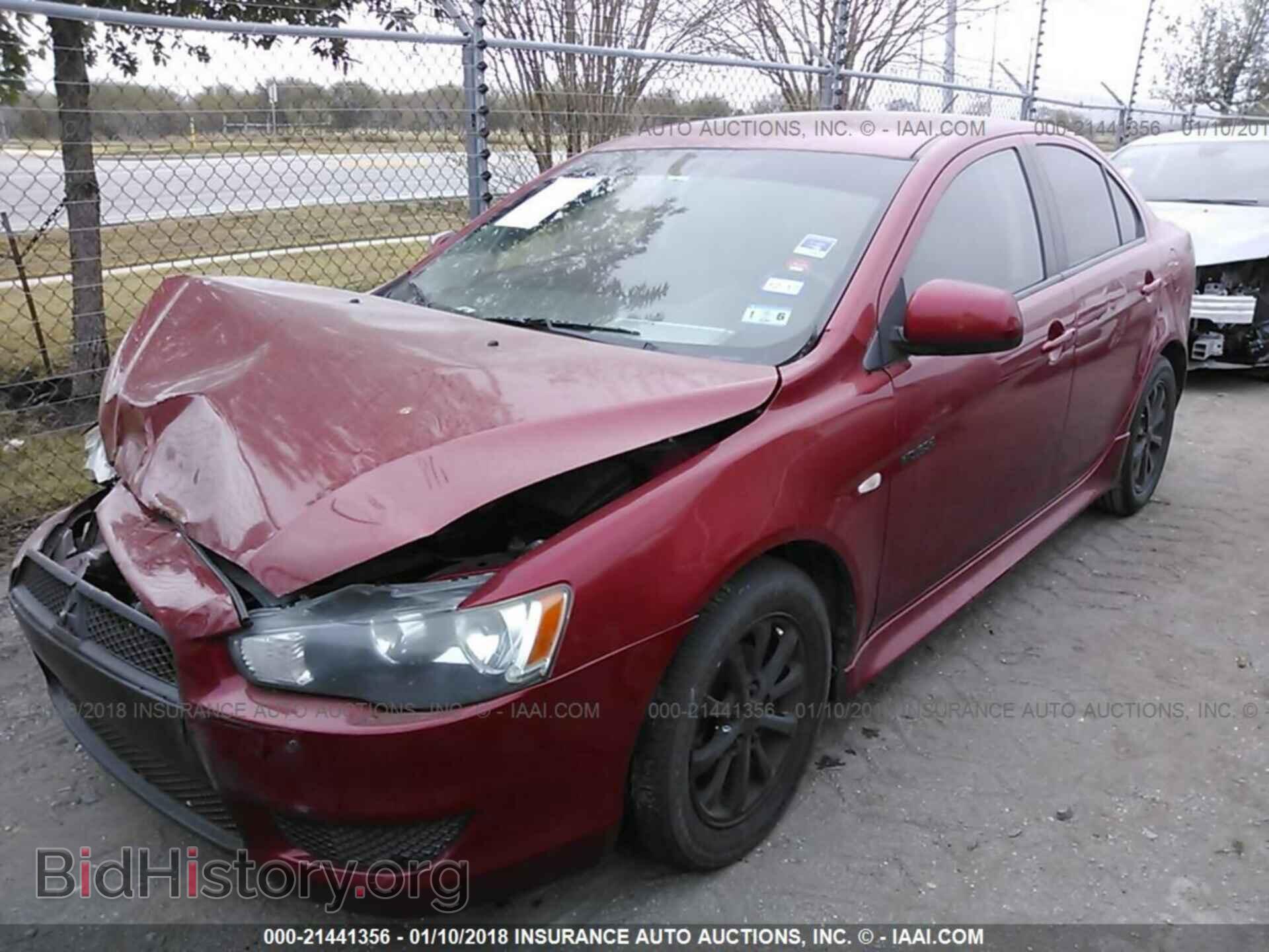 2011 Mitsubishi Lancer - VIN: JA32U2FU4BU041065 - Фото 2