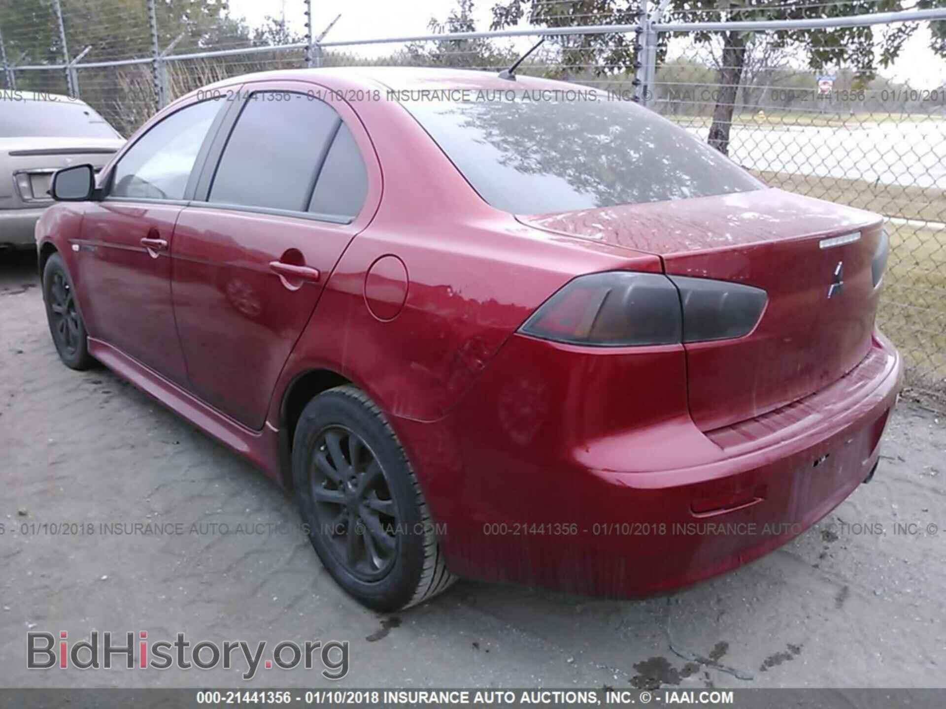 2011 Mitsubishi Lancer - VIN: JA32U2FU4BU041065 - Фото 3