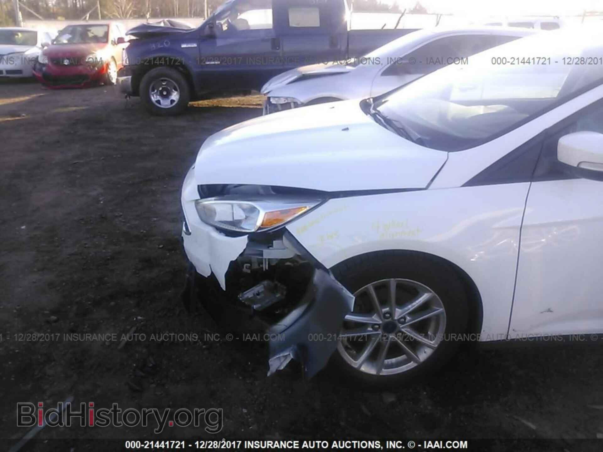 2016 Ford Focus - VIN: 1FADP3K29GL228610 - Photo 6