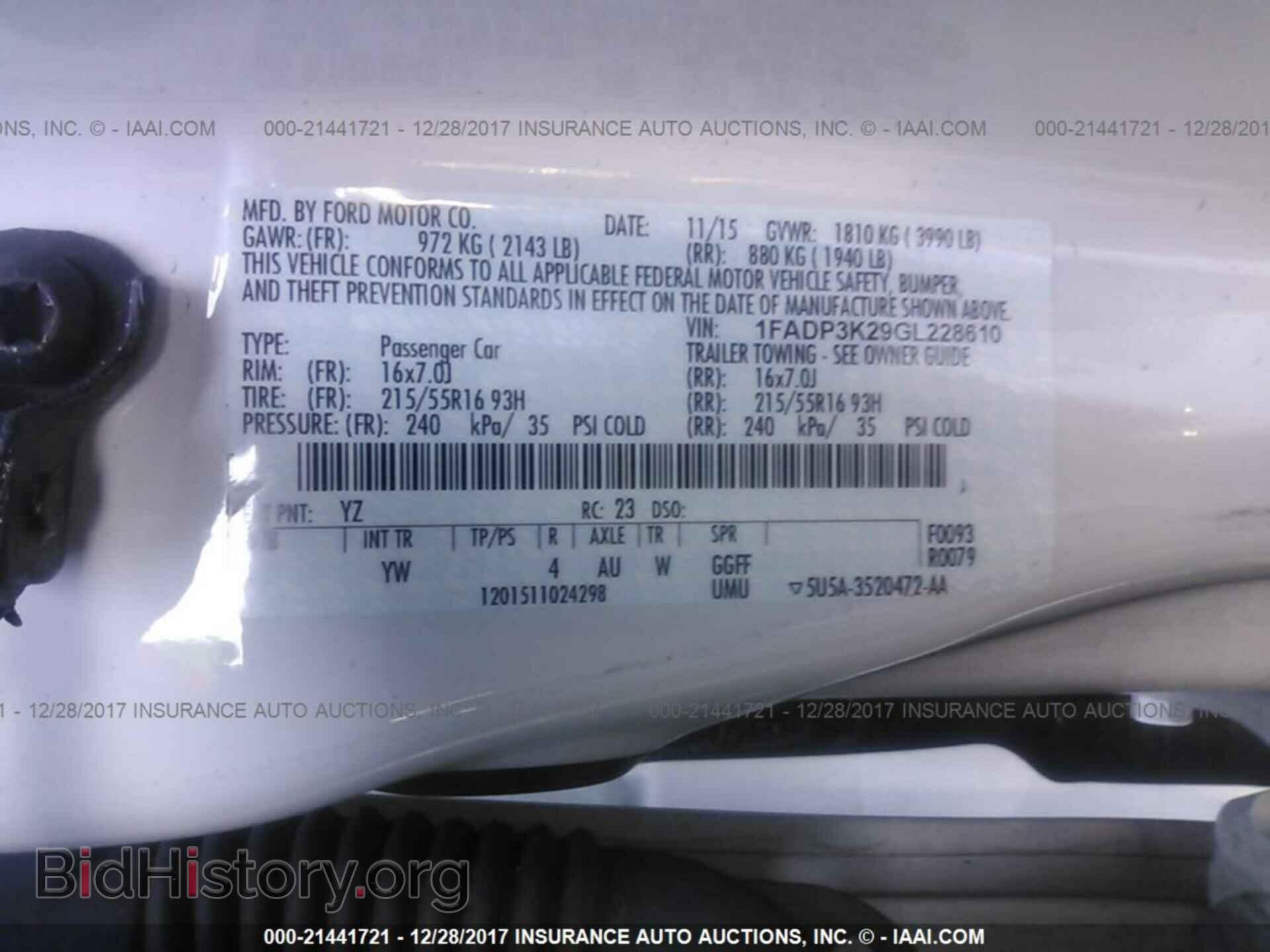 2016 Ford Focus - VIN: 1FADP3K29GL228610 - Photo 9