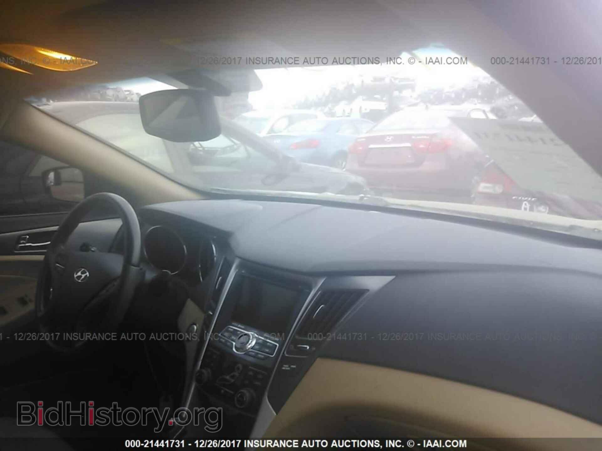 2012 Hyundai Sonata - VIN: KMHEC4A43CA060421 - Photo 5