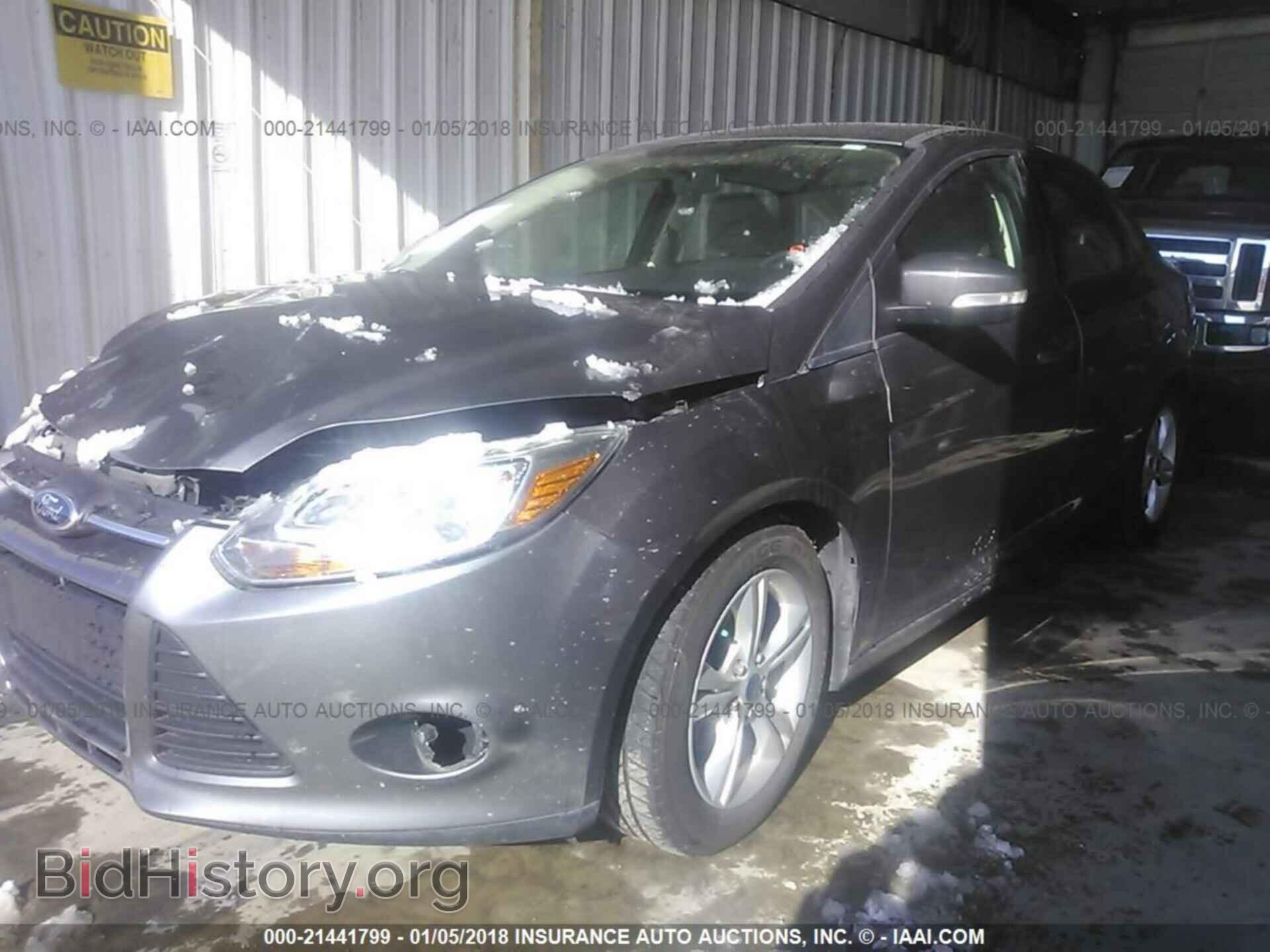 2014 Ford Focus - VIN: 1FADP3F21EL172671 - Фото 2