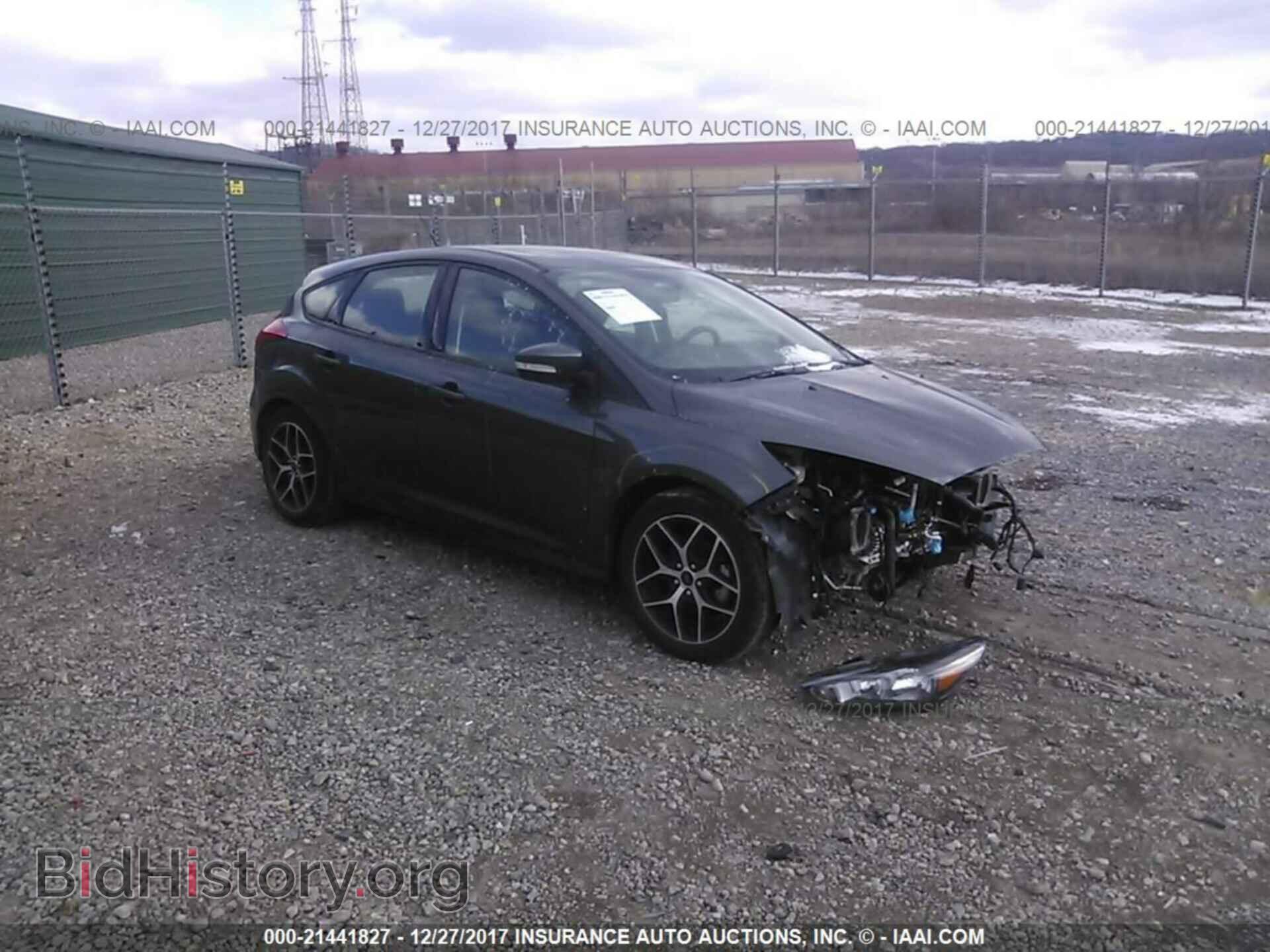 Photo 1FADP3M2XHL253157 - Ford Focus 2017