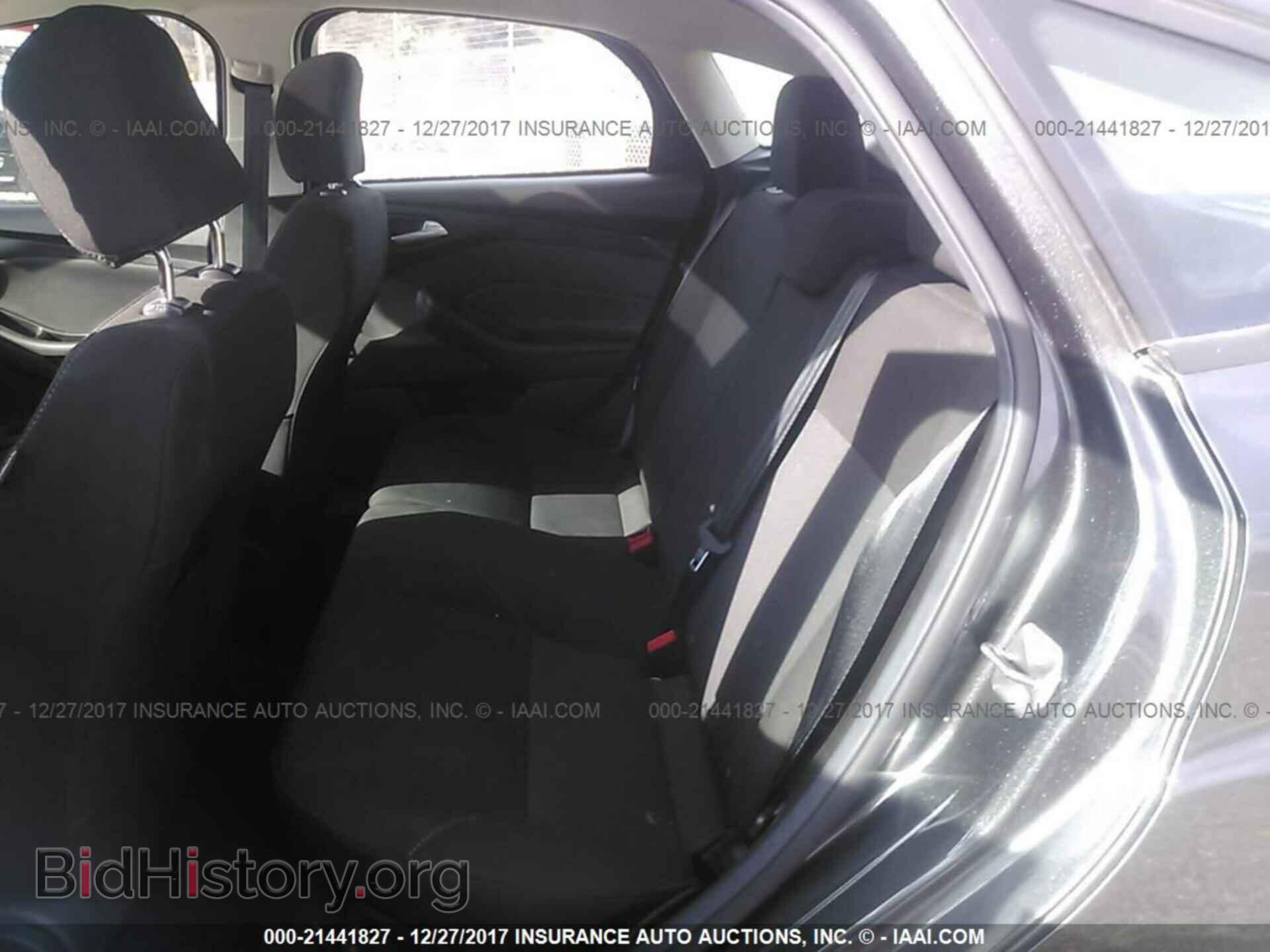 2017 Ford Focus - VIN: 1FADP3M2XHL253157 - Photo 8