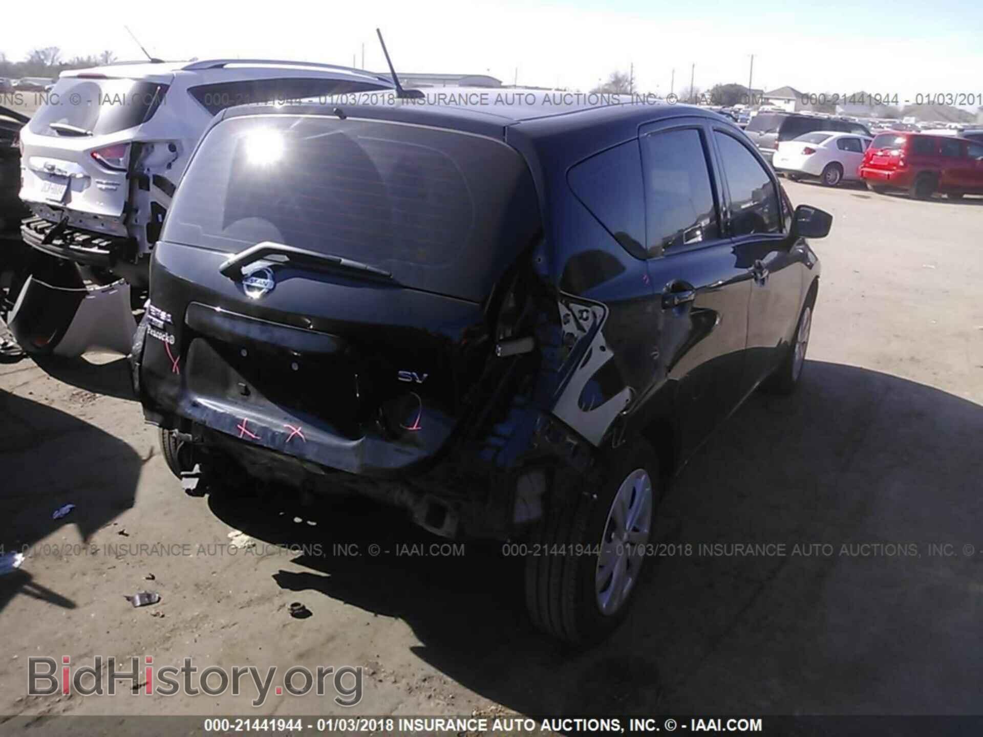 2017 Nissan Versa note - VIN: 3N1CE2CP5HL355539 - Фото 4