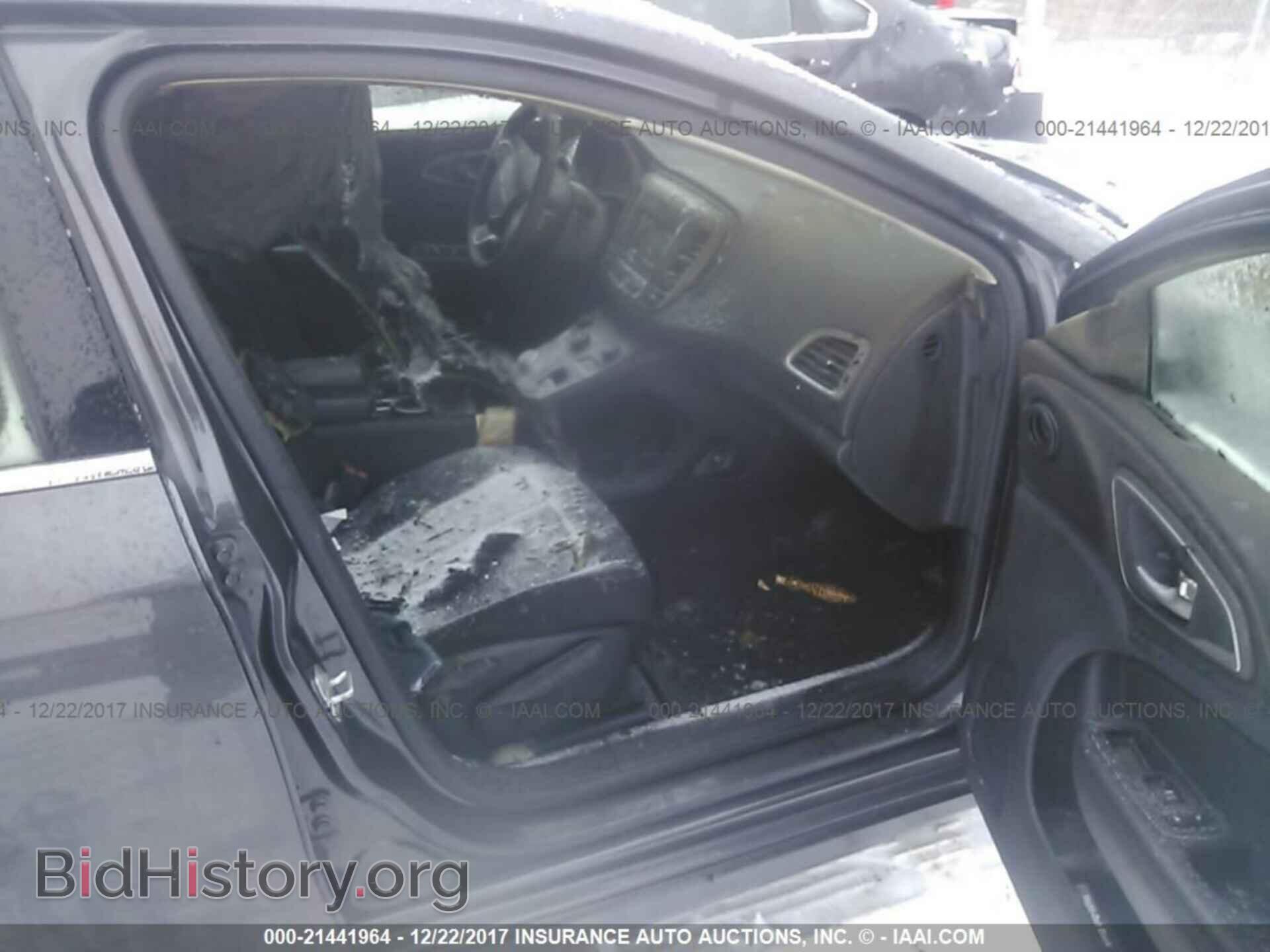 2015 Chrysler 200 - VIN: 1C3CCCAB2FN619544 - Photo 5