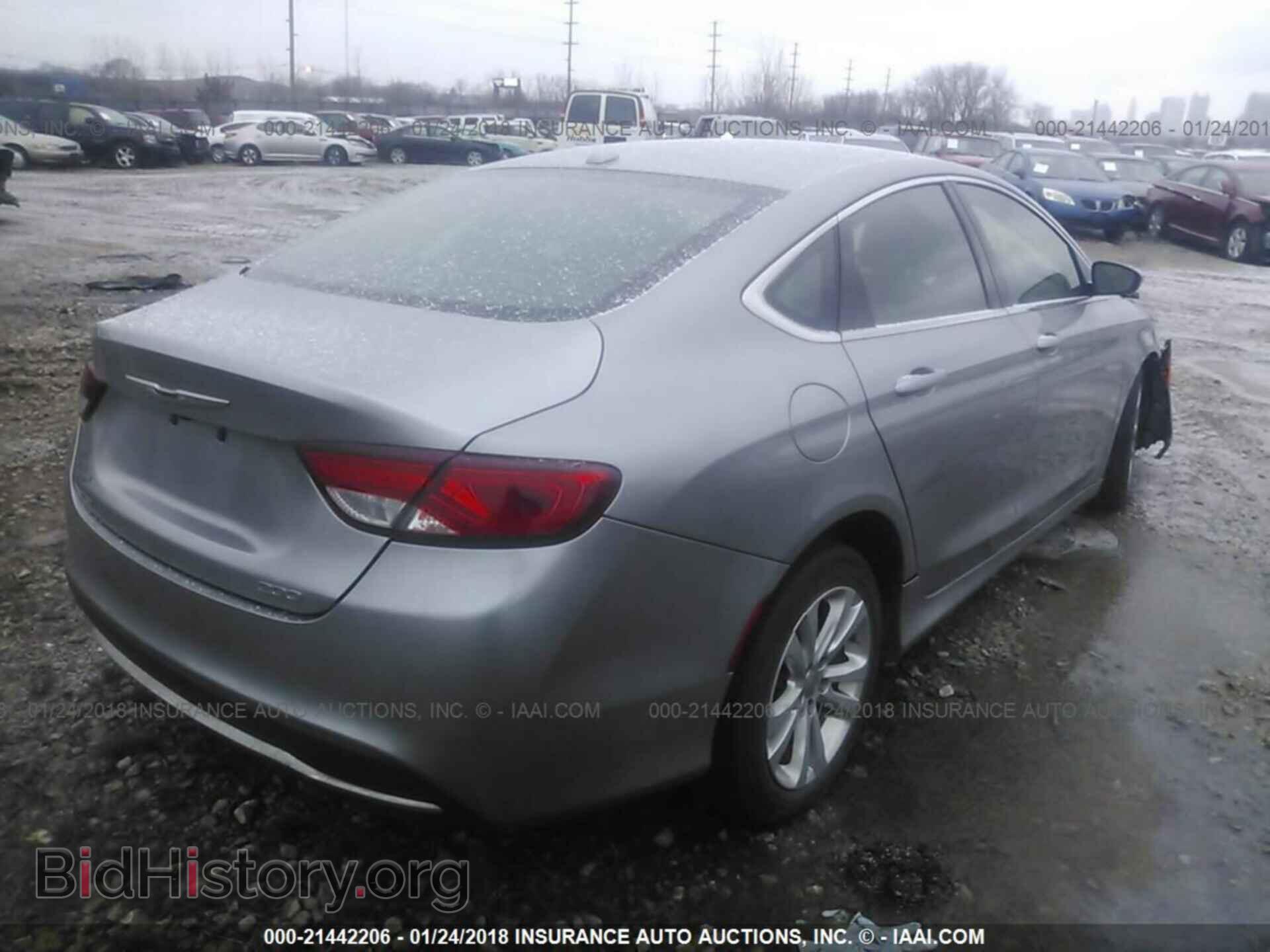 2015 Chrysler 200 - VIN: 1C3CCCAB2FN714928 - Фото 4