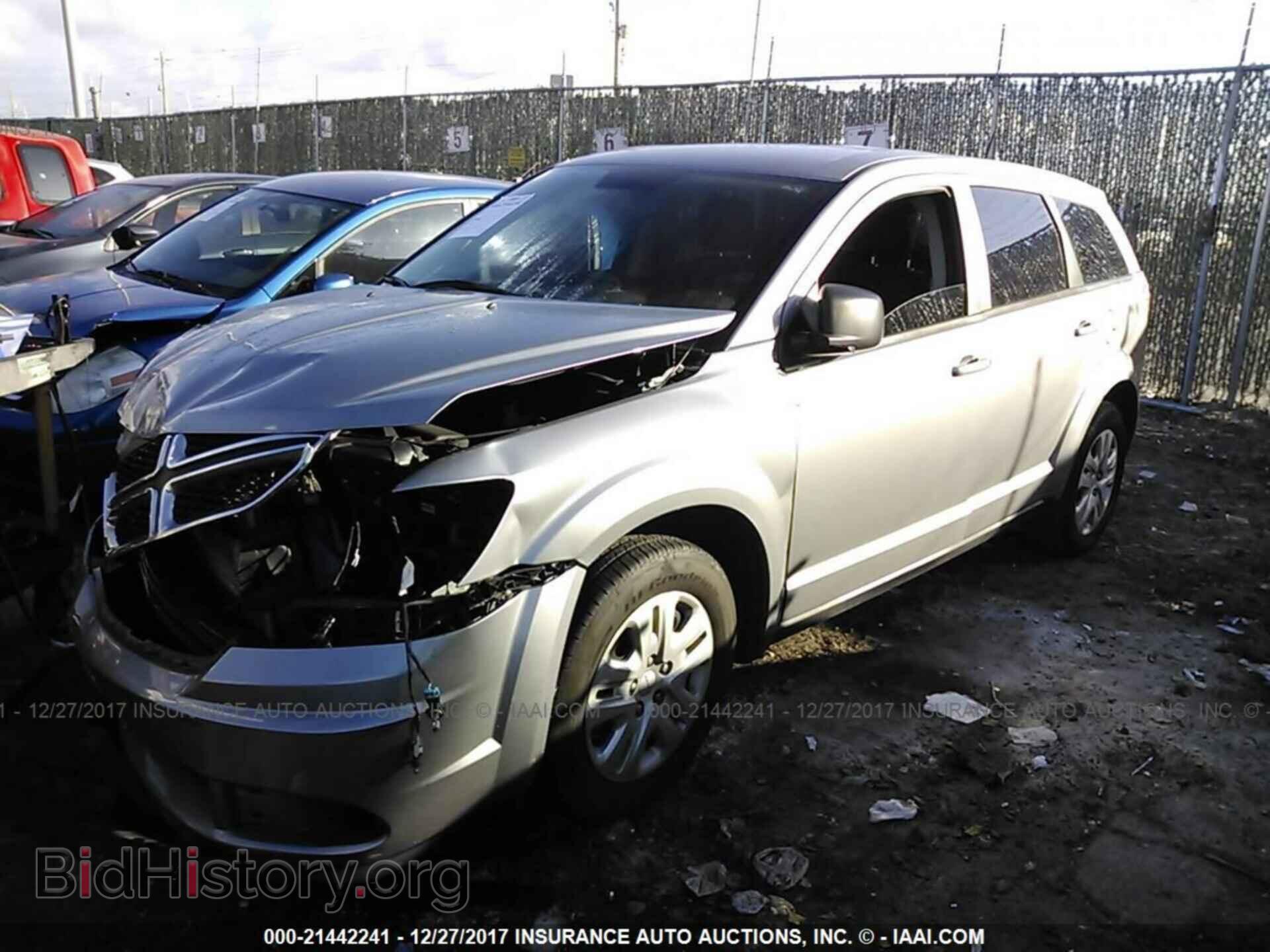 2015 Dodge Journey - VIN: 3C4PDCAB0FT573111 - Фото 2