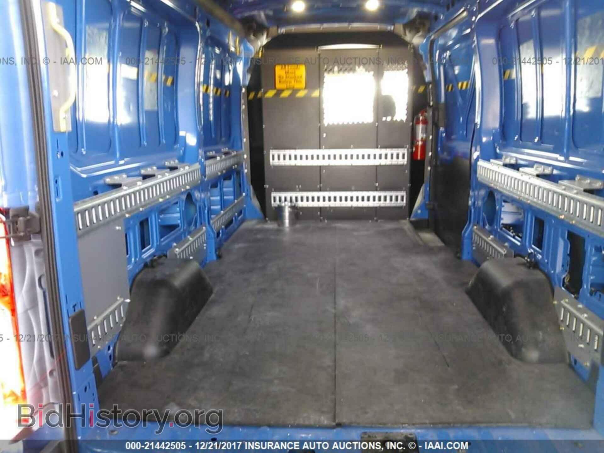 2017 Ford Transit - VIN: 1FTYR2CM3HKA32413 - Photo 8