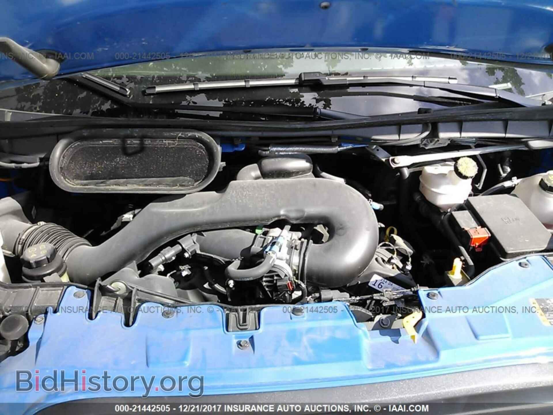 2017 Ford Transit - VIN: 1FTYR2CM3HKA32413 - Photo 10