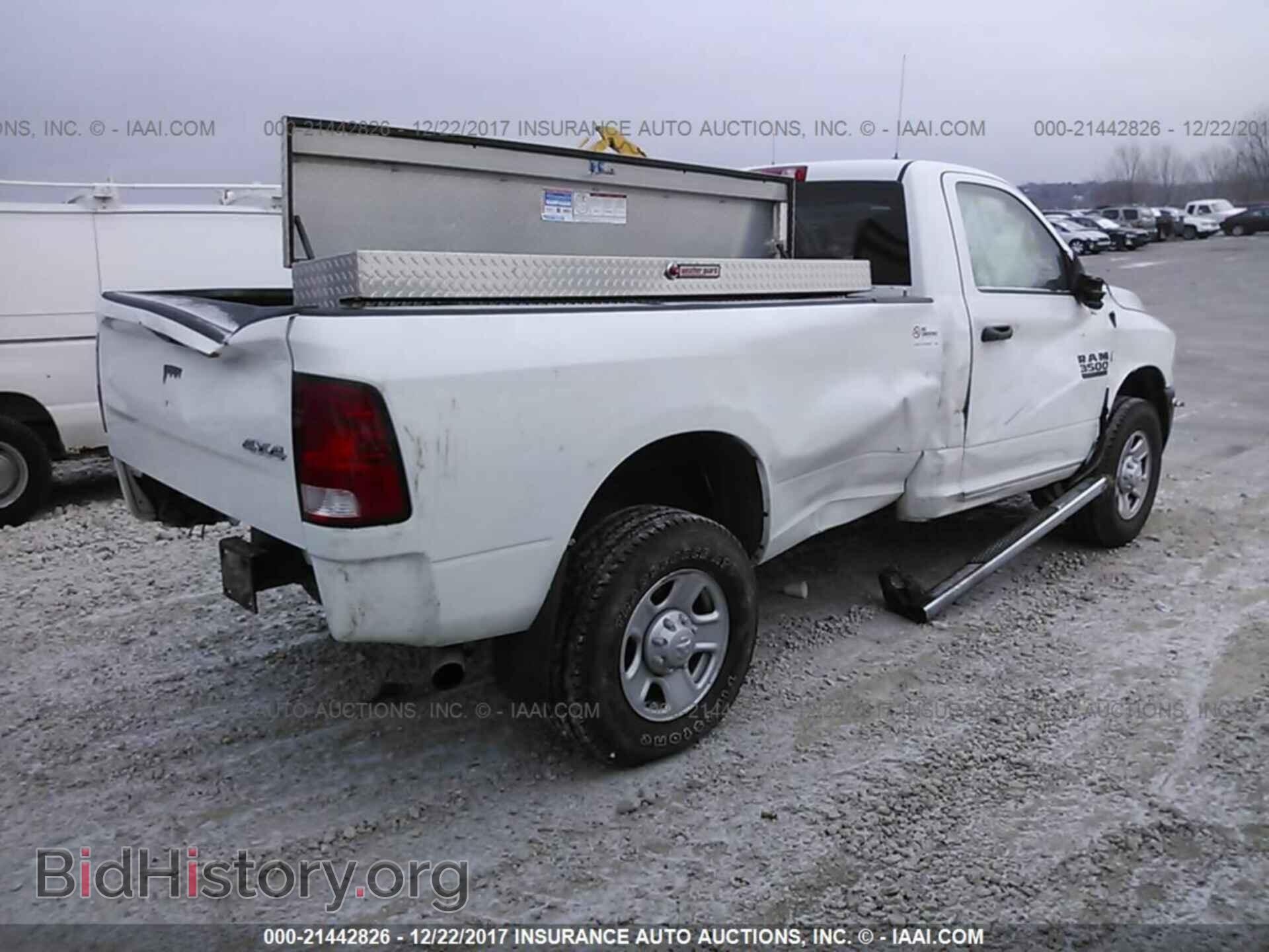 2015 Ram 3500 - VIN: 3C63R3AJ2FG684248 - Фото 4