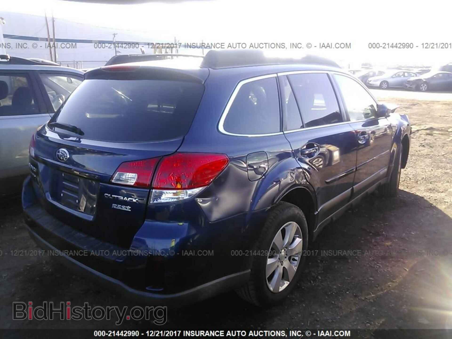 2011 Subaru Outback - VIN: 4S4BRBGC4B3378829 - Фото 4