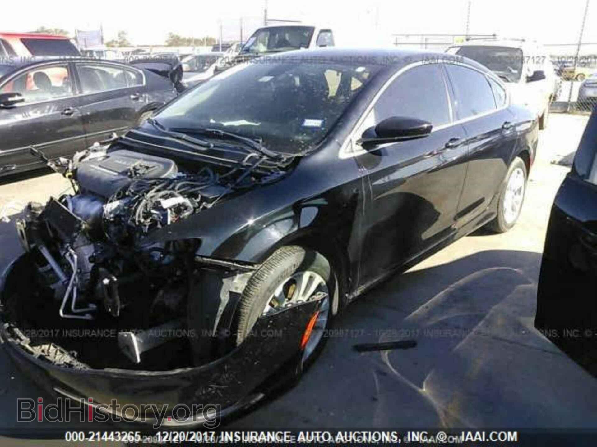 2015 Chrysler 200 - VIN: 1C3CCCABXFN504058 - Photo 2