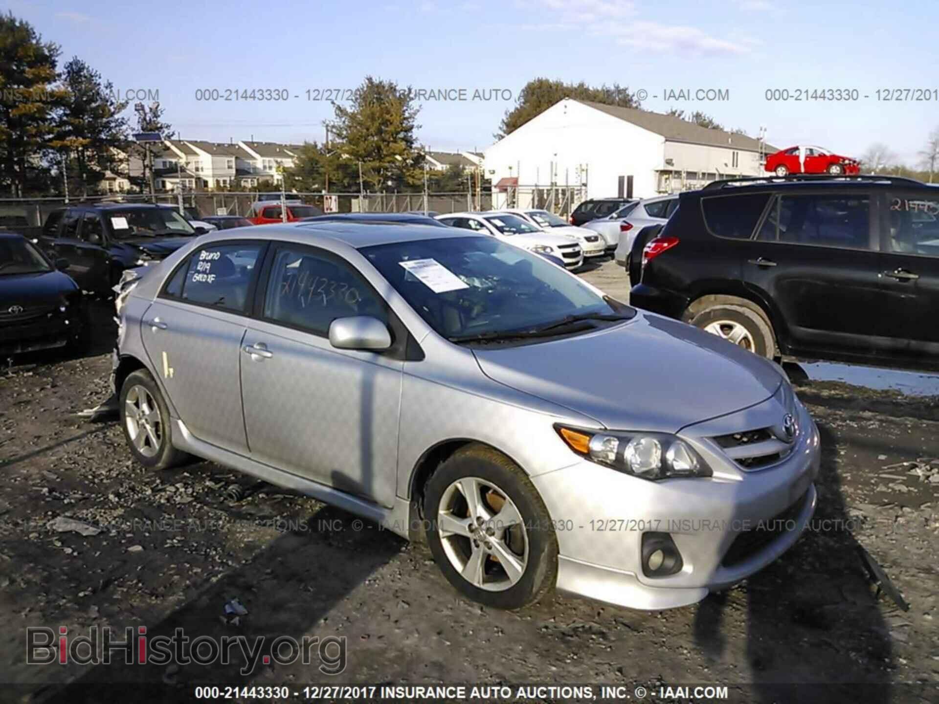 Photo 2T1BU4EE7BC644919 - Toyota Corolla 2011