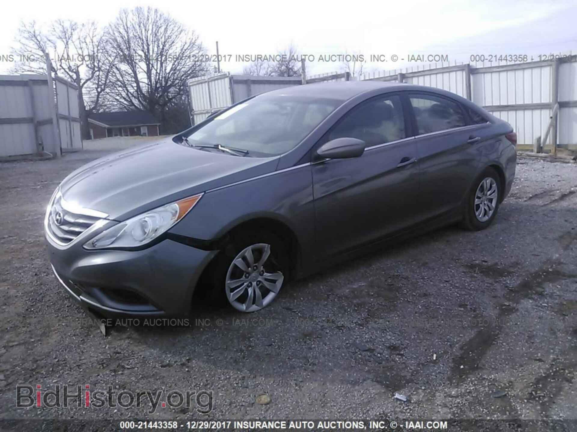 2012 Hyundai Sonata - VIN: 5NPEB4AC3CH322252 - Фото 2