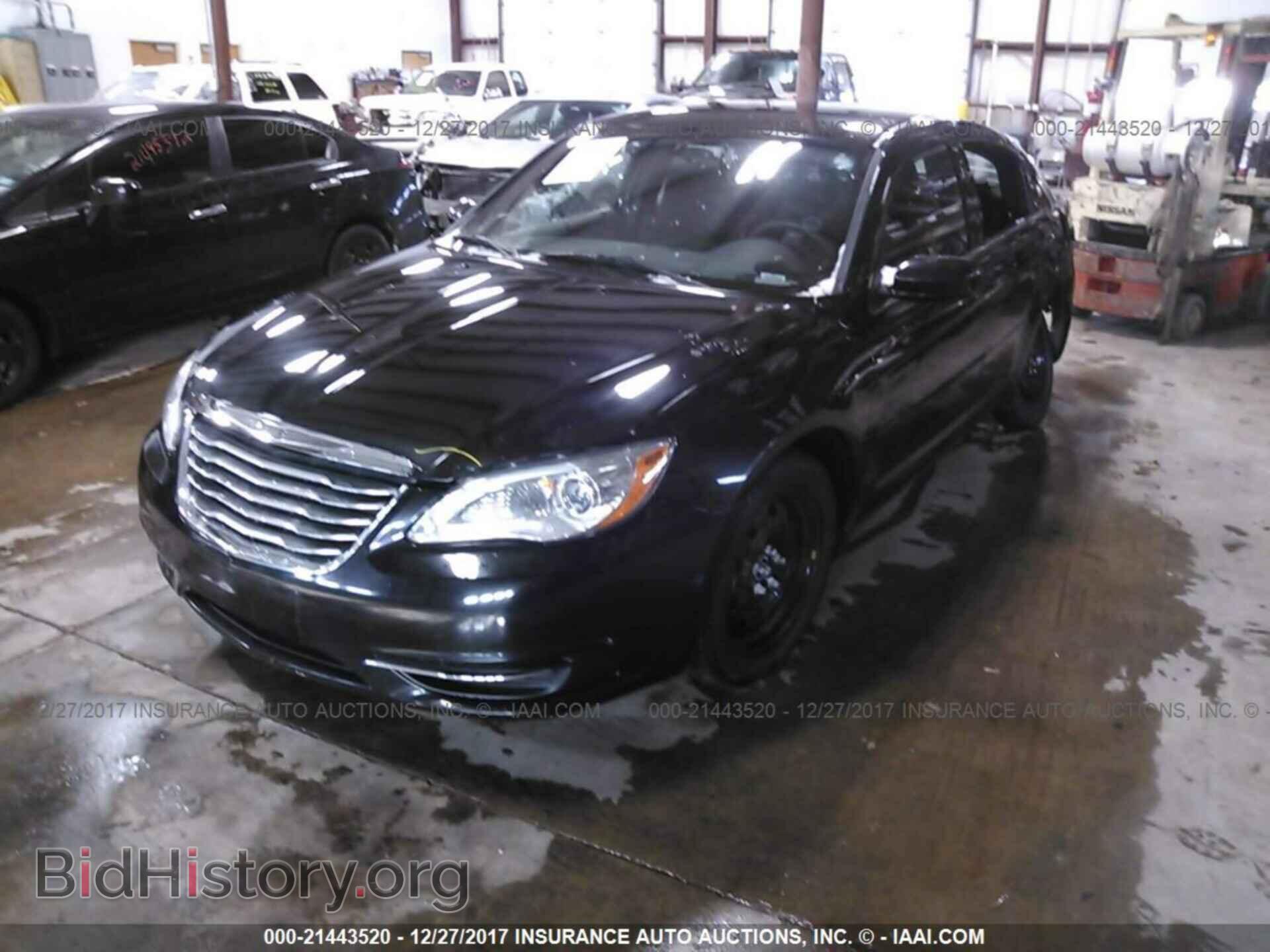2012 Chrysler 200 - VIN: 1C3CCBAB8CN217212 - Фото 2