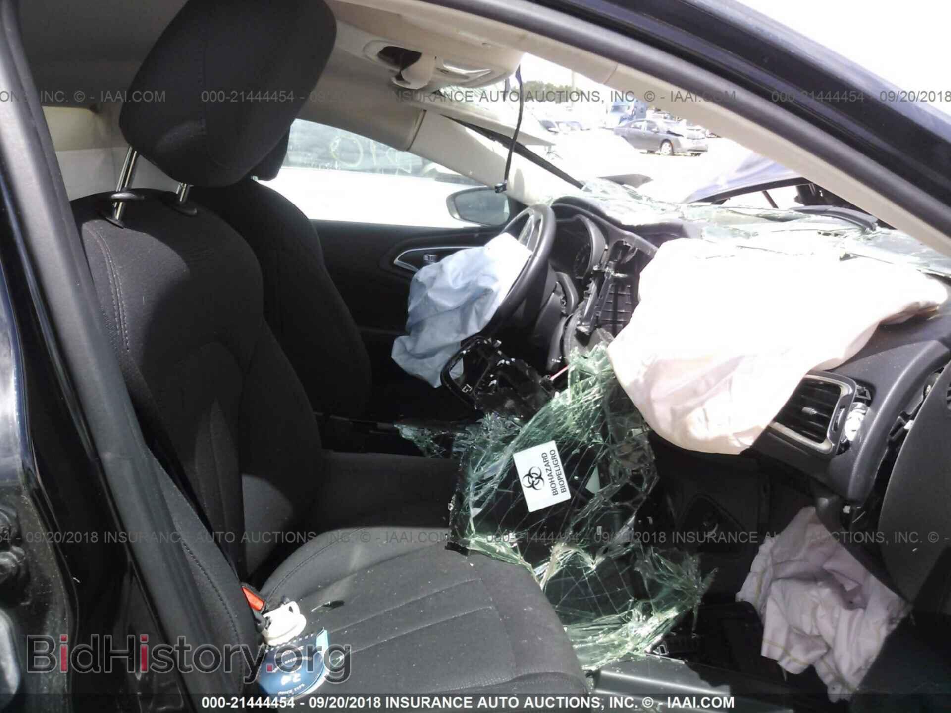 2015 Chrysler 200 - VIN: 1C3CCCAB7FN708283 - Photo 5