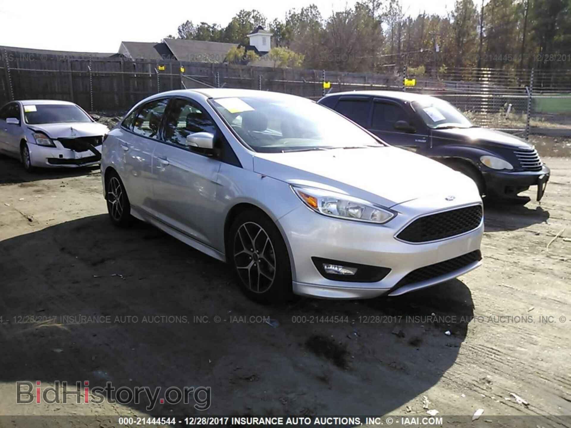 Photo 1FADP3F27GL210813 - Ford Focus 2016