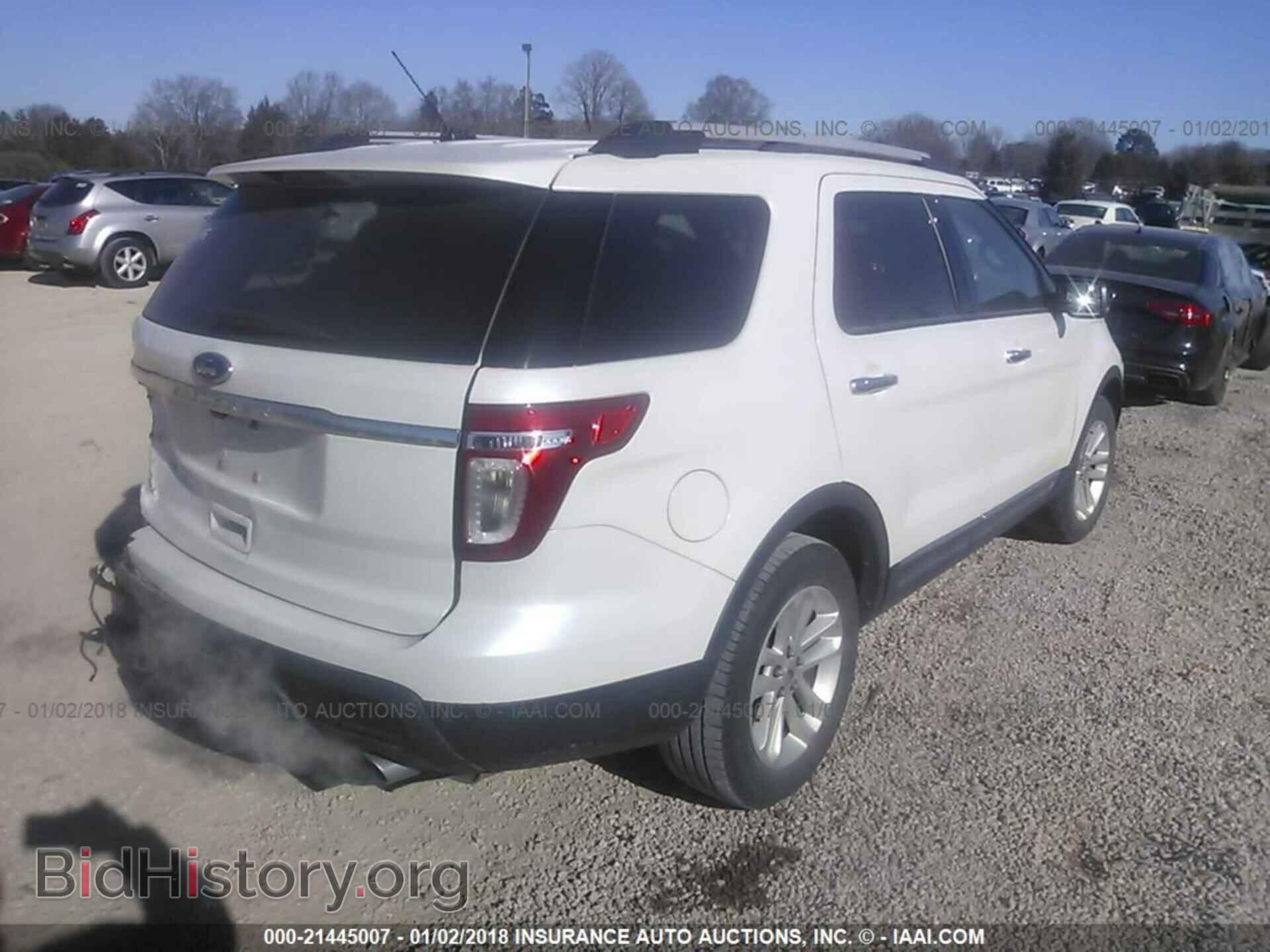 2011 Ford Explorer - VIN: 1FMHK7D81BGA41359 - Photo 4