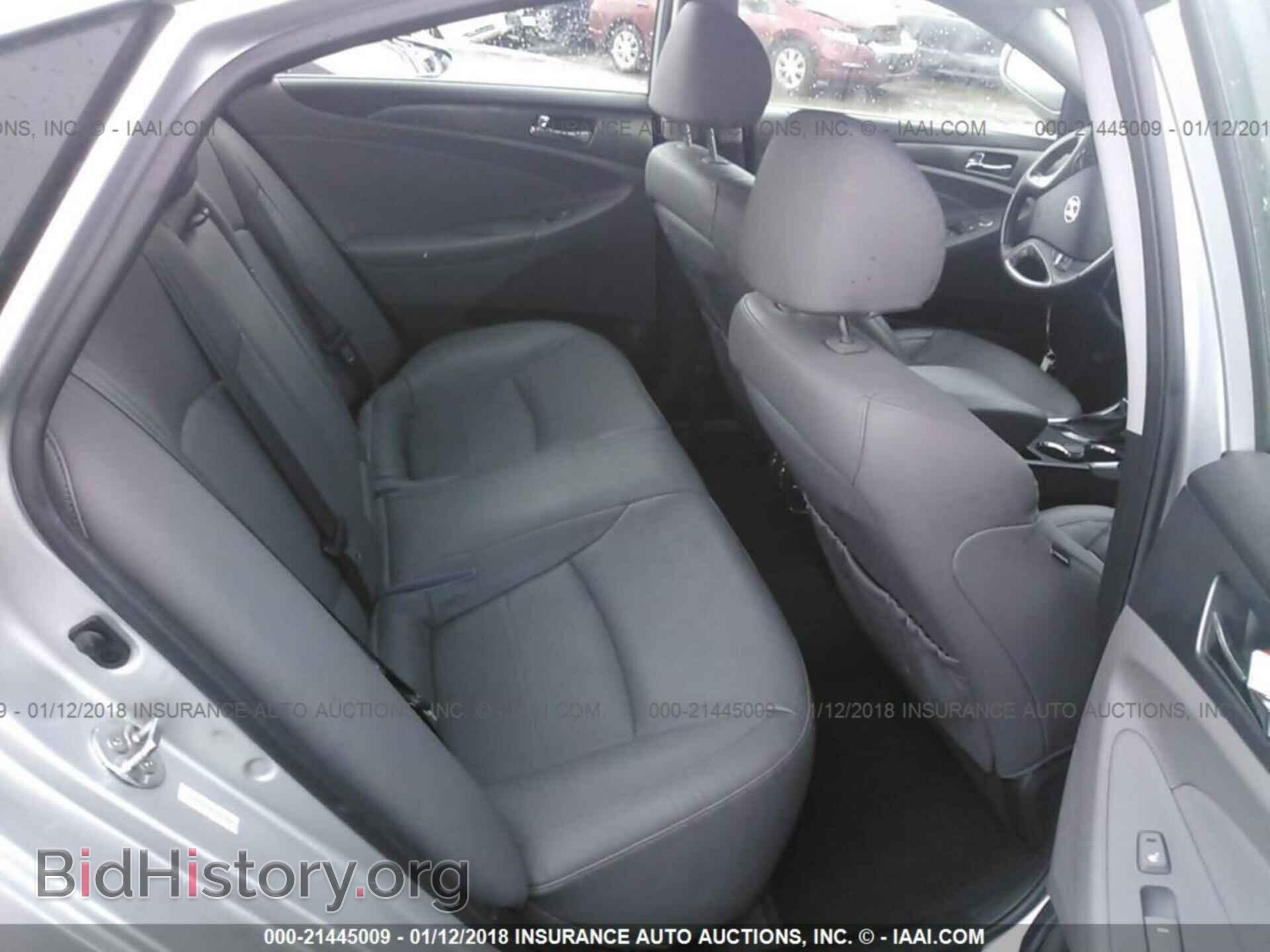 2012 Hyundai Sonata - VIN: KMHEC4A48CA027964 - Фото 8