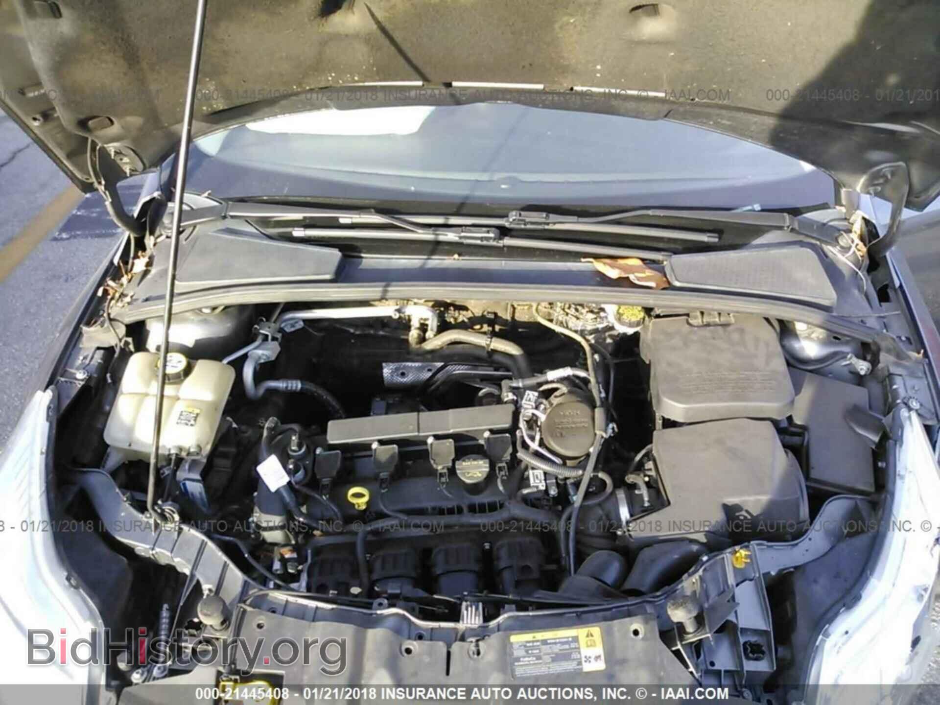 2012 Ford Focus - VIN: 1FAHP3F2XCL392065 - Photo 10