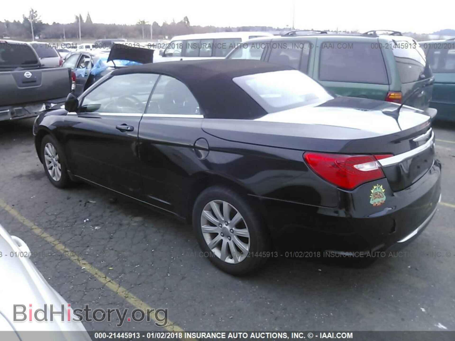 2011 Chrysler 200 - VIN: 1C3BC2EB1BN542725 - Photo 3
