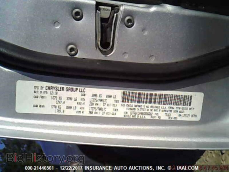 2011 Dodge RAM 1500 (VIN 1D7RB1CP0BS586602) — photo 9 of 10