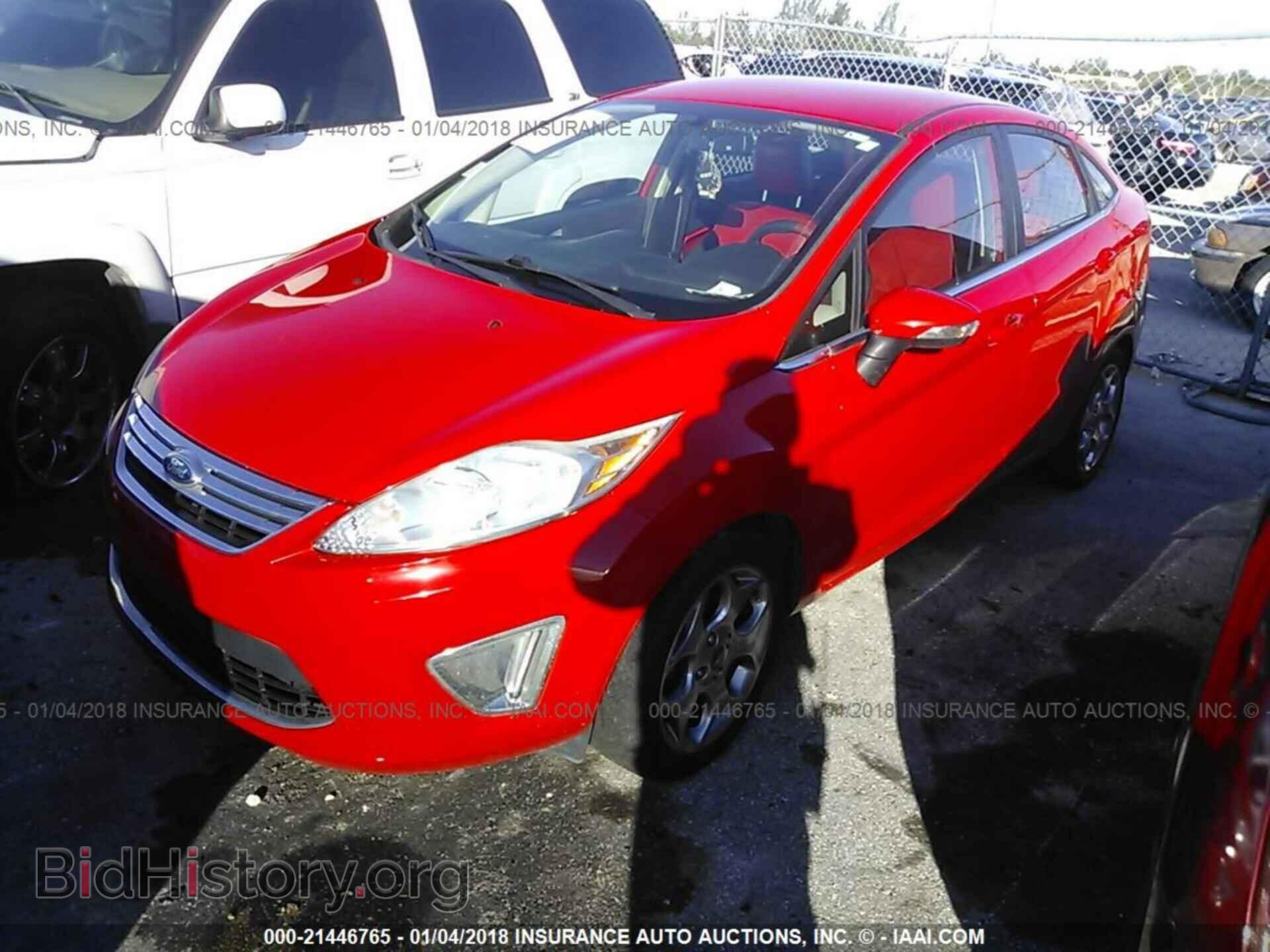 2012 Ford Fiesta - VIN: 3FADP4CJ9CM186413 - Фото 2