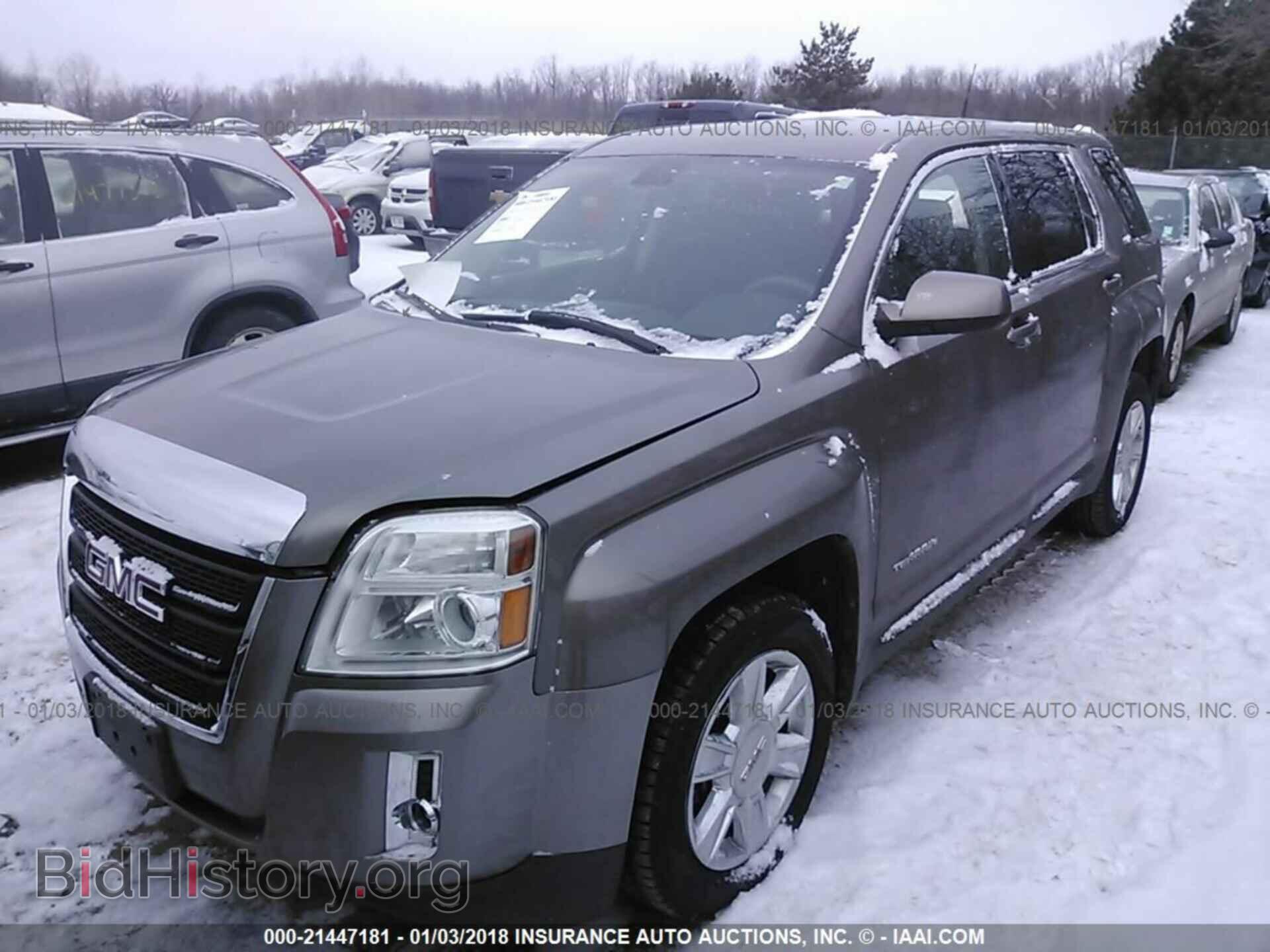 2011 Gmc Terrain - VIN: 2CTFLREC8B6425442 - Photo 2
