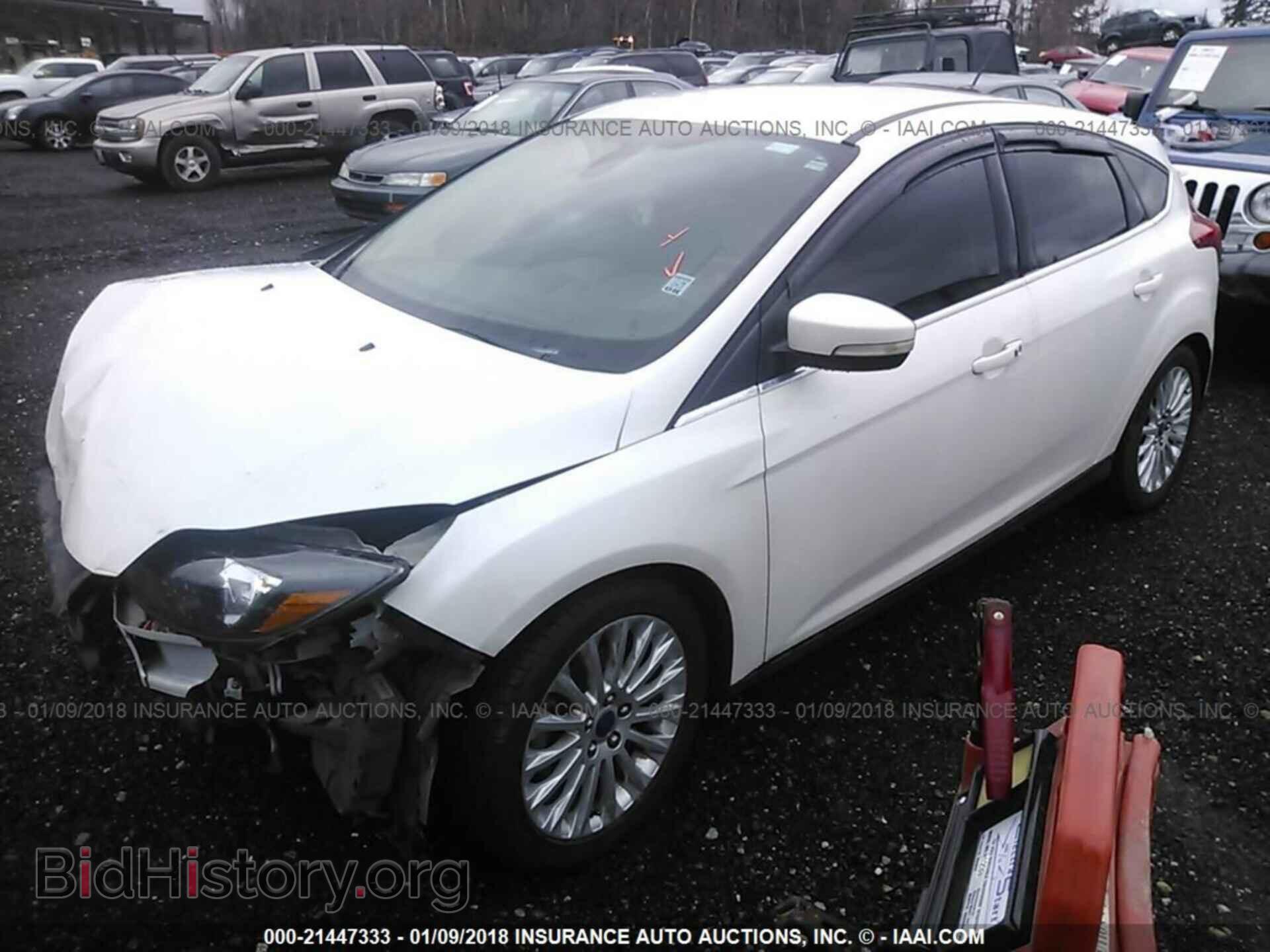 2012 Ford Focus - VIN: 1FAHP3N20CL329669 - Фото 2