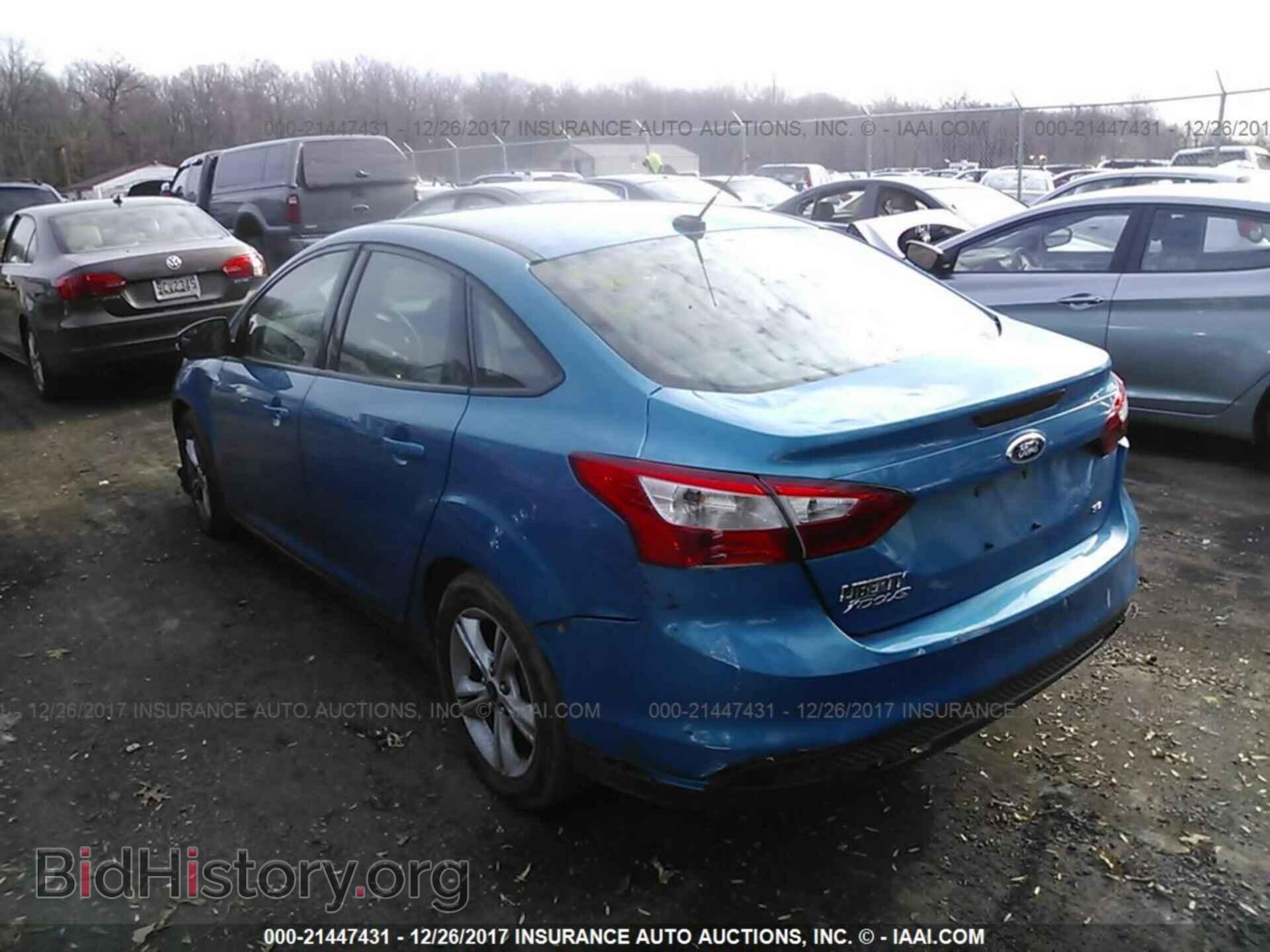 2014 Ford Focus - VIN: 1FADP3F25EL448396 - Photo 3
