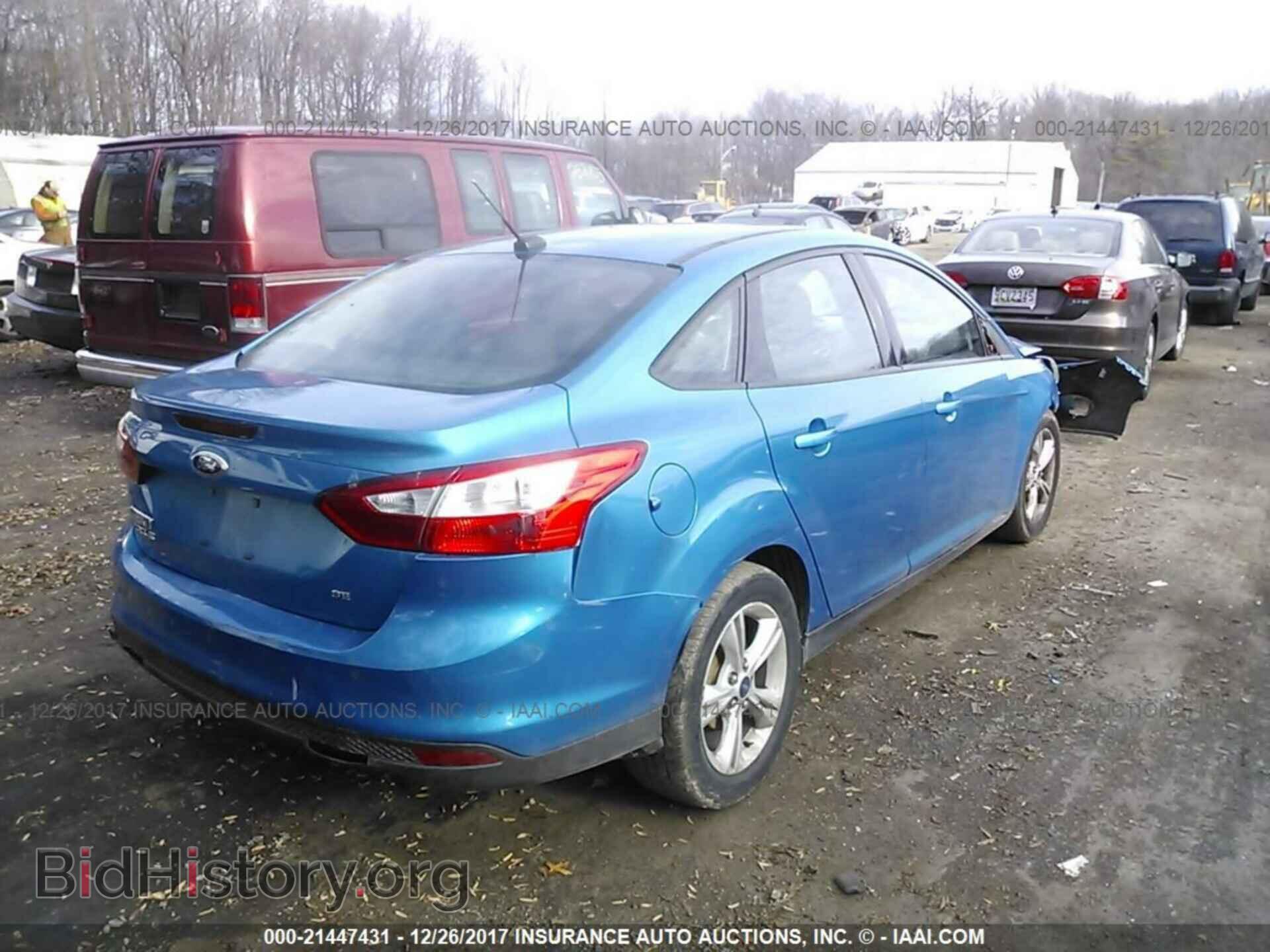 2014 Ford Focus - VIN: 1FADP3F25EL448396 - Photo 4