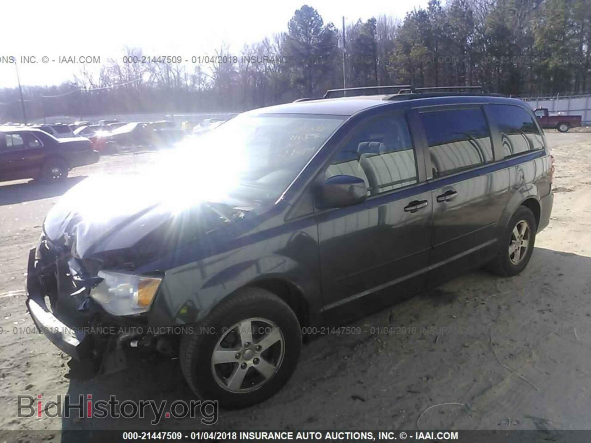 2011 Dodge Grand caravan - VIN: 2D4RN3DG2BR705556 - Фото 2