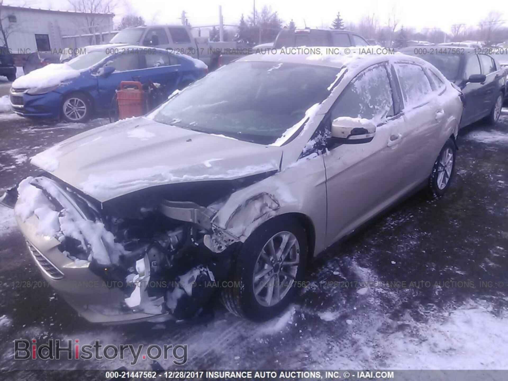 2017 Ford Focus - VIN: 1FADP3F21HL209870 - Photo 2