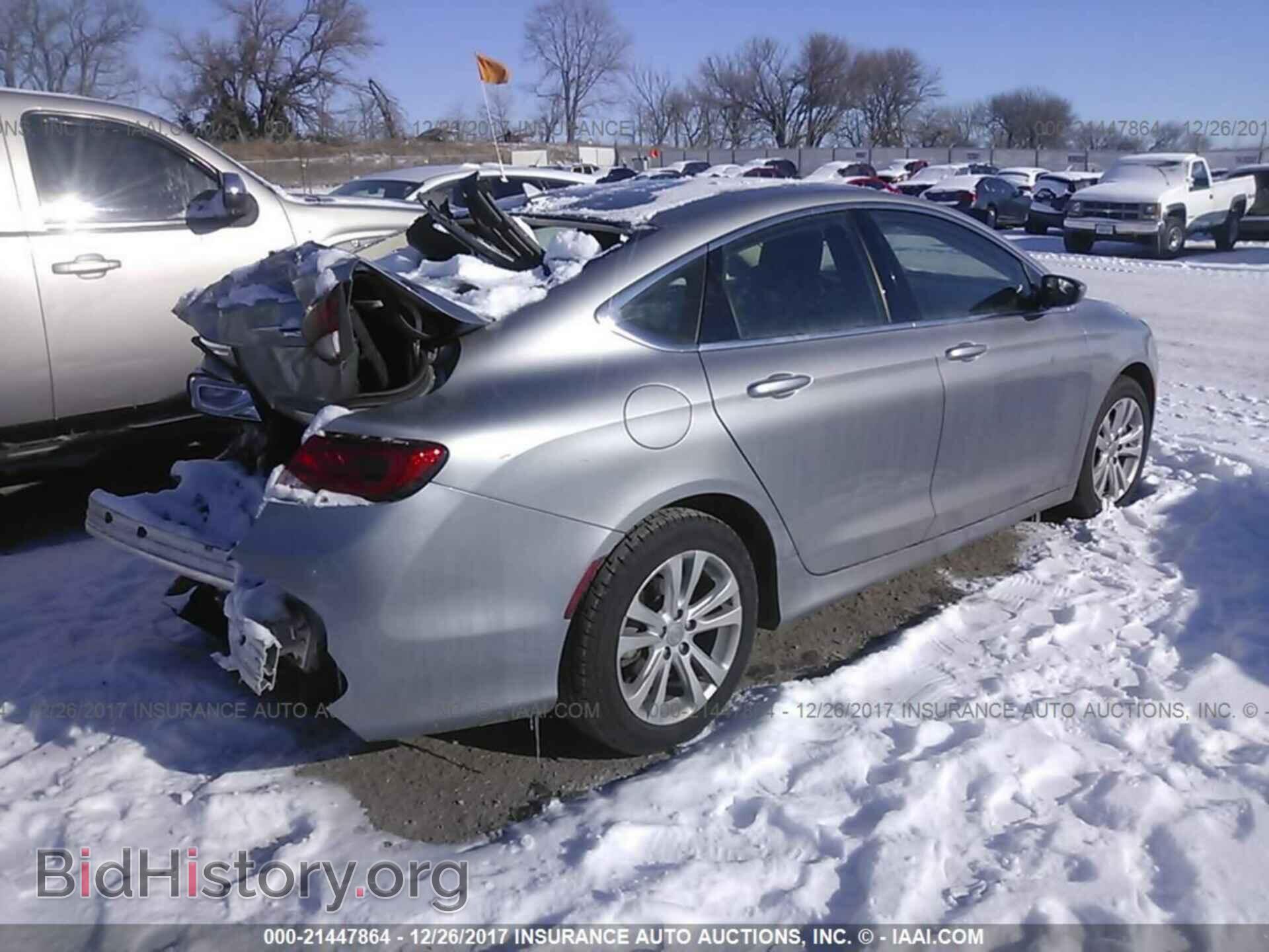2015 Chrysler 200 - VIN: 1C3CCCAB6FN648061 - Photo 4