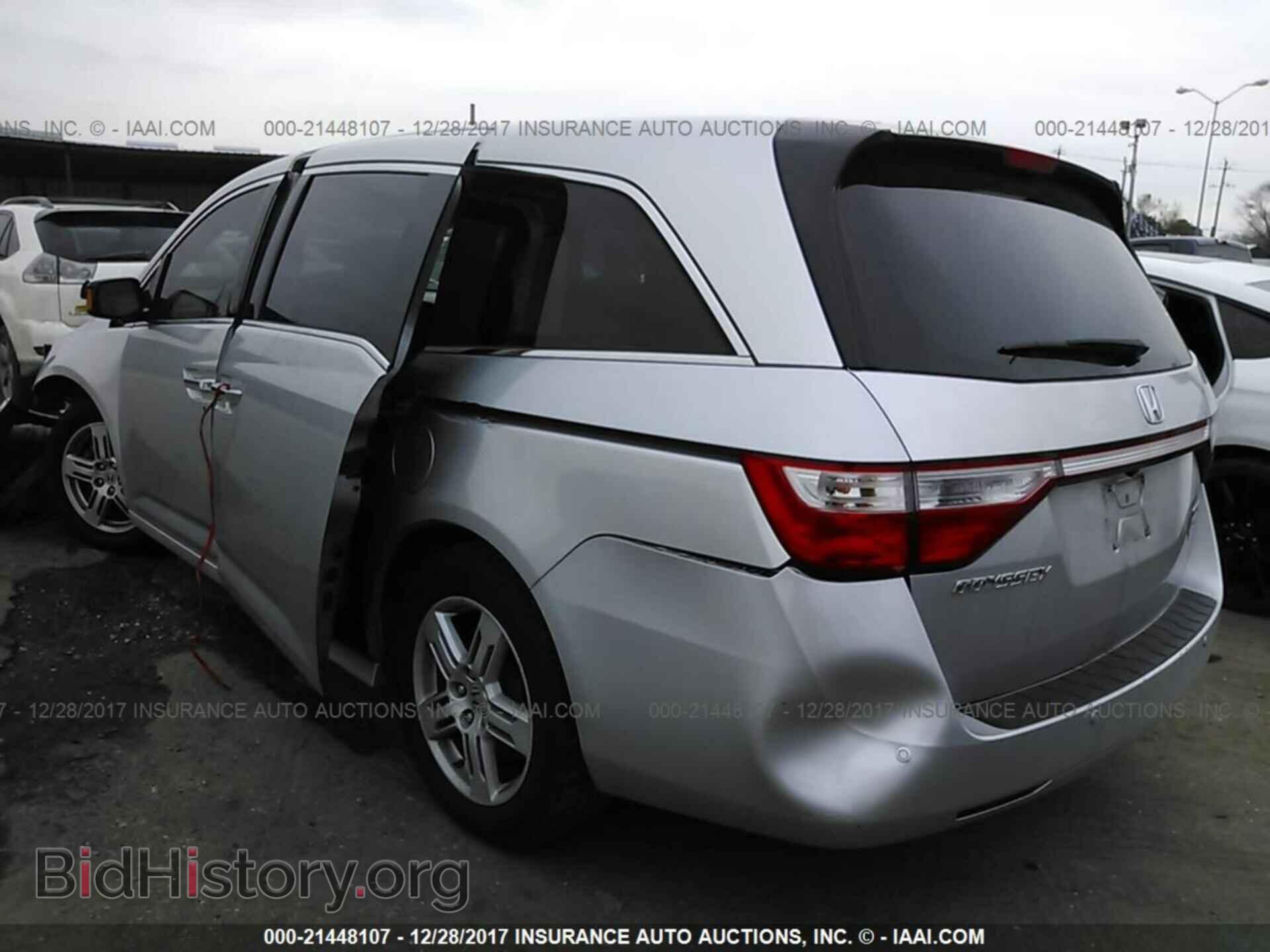 2011 Honda Odyssey - VIN: 5FNRL5H9XBB092995 - Фото 3