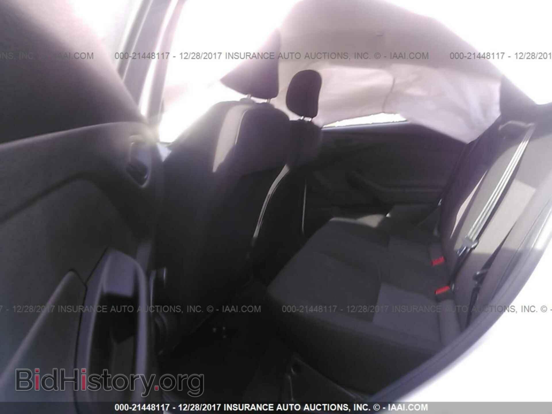 2017 Ford Focus - VIN: 1FADP3E20HL289583 - Photo 8