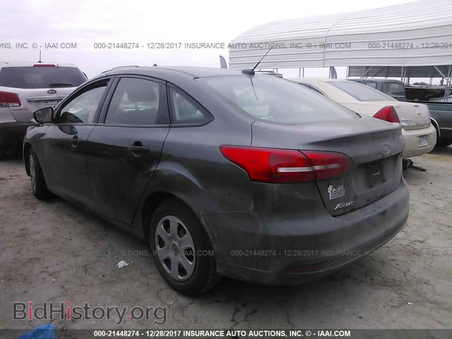 2017 Ford Focus - VIN: 1FADP3E29HL341793 - Photo 3