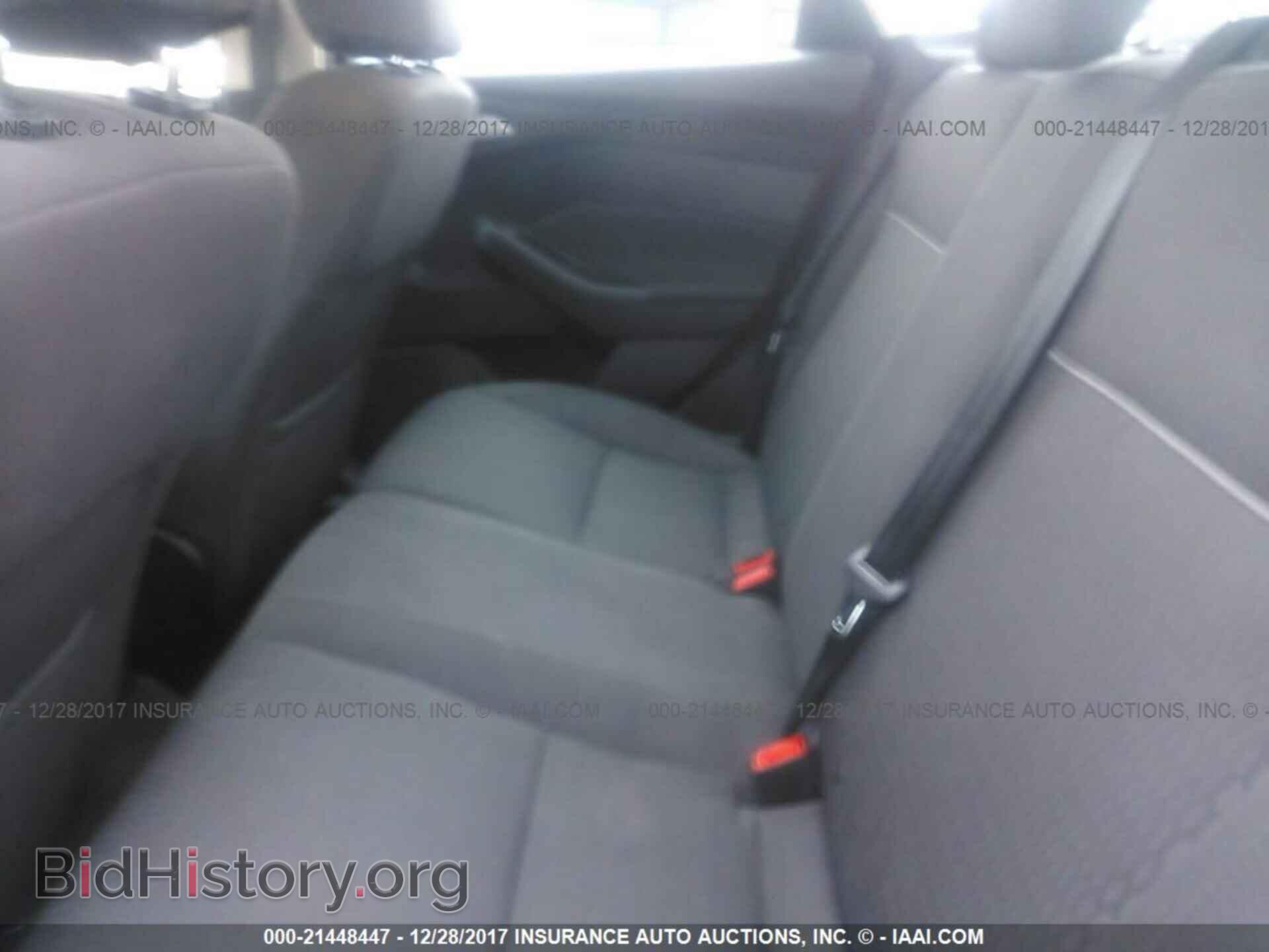 2012 Ford Focus - VIN: 1FAHP3H23CL416963 - Photo 8