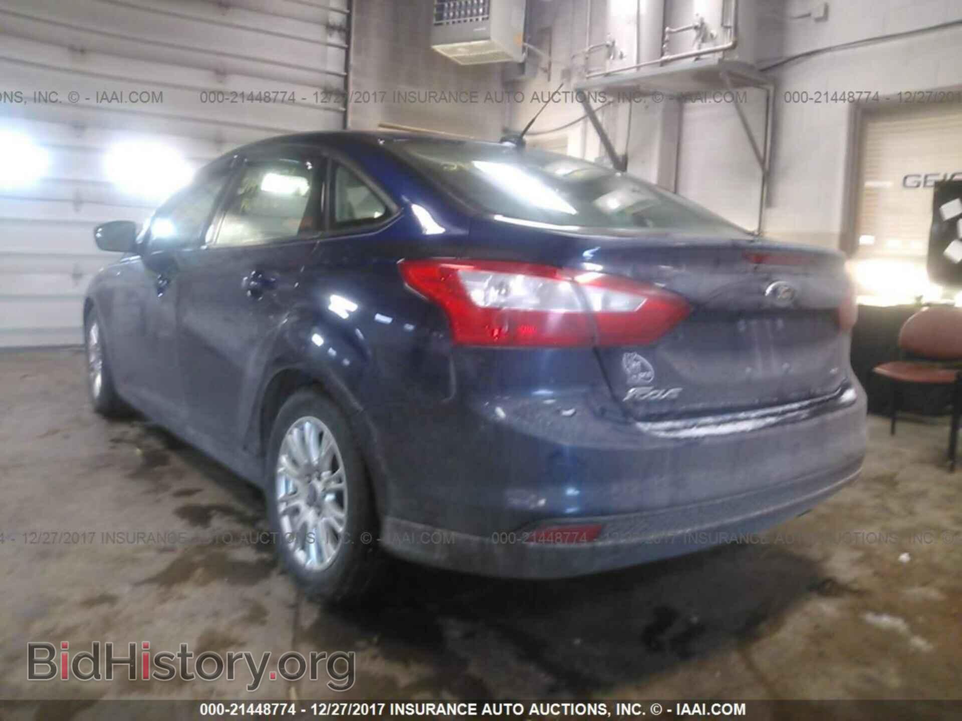 2012 Ford Focus - VIN: 1FAHP3F24CL100264 - Photo 3