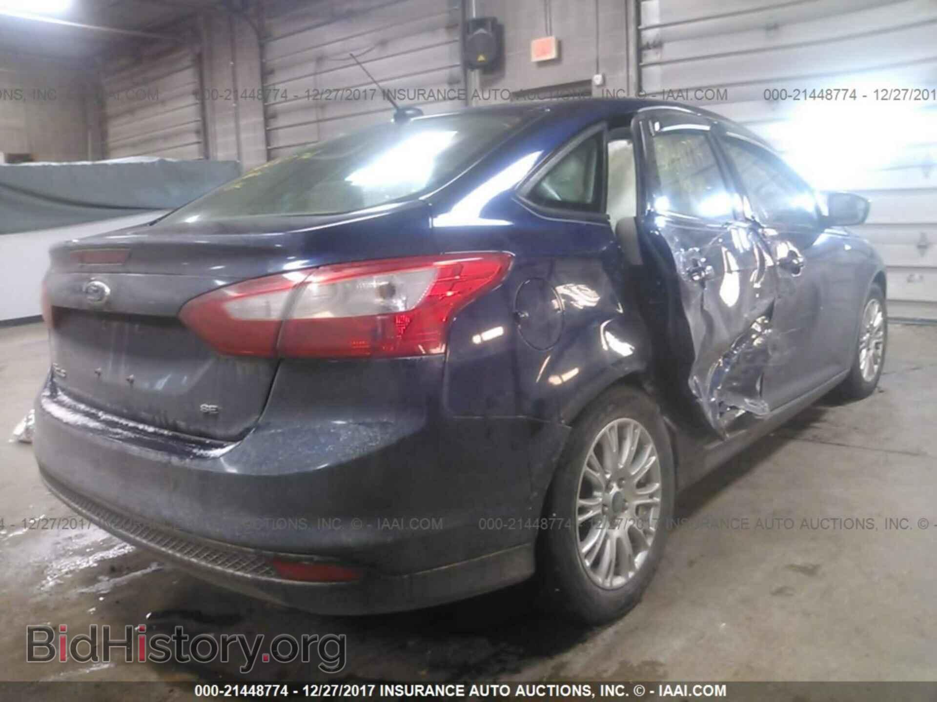 2012 Ford Focus - VIN: 1FAHP3F24CL100264 - Photo 4