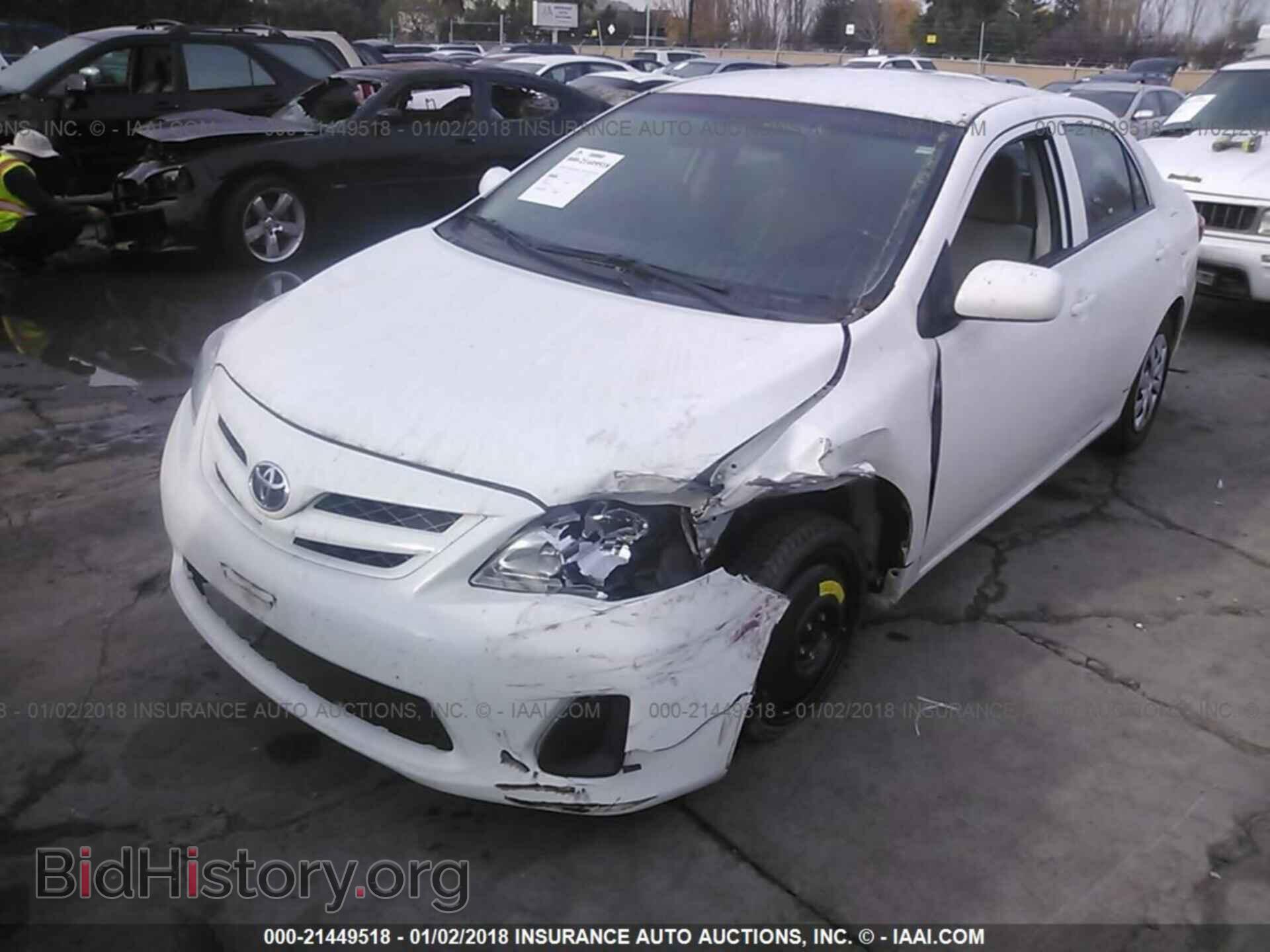 2013 Toyota Corolla - VIN: 5YFBU4EE7DP172885 - Фото 2