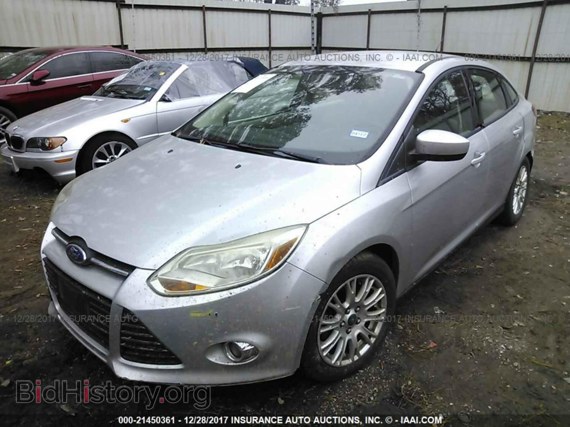 2012 Ford Focus - VIN: 1FAHP3F27CL177968 - Фото 2