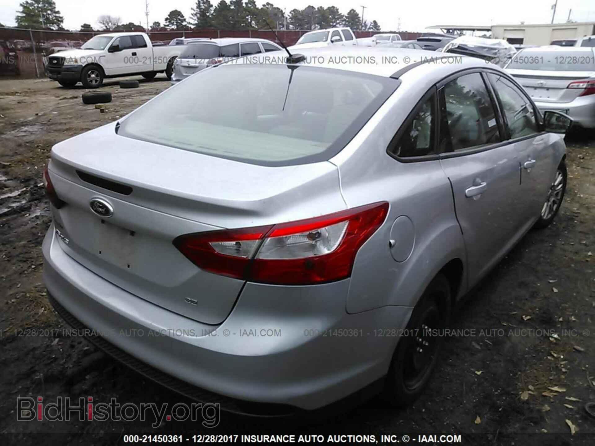 2012 Ford Focus - VIN: 1FAHP3F27CL177968 - Фото 4