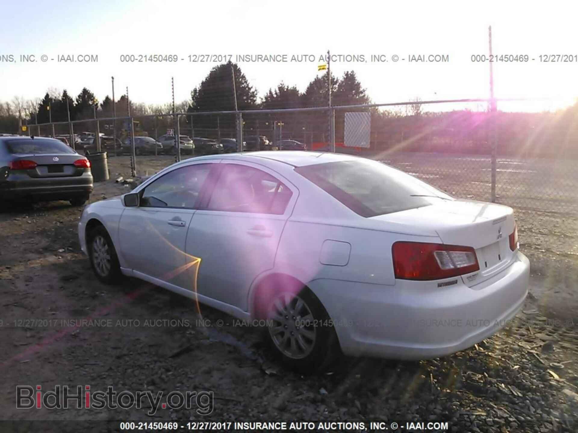 2011 Mitsubishi Galant - VIN: 4A32B2FF0BE009052 - Photo 3