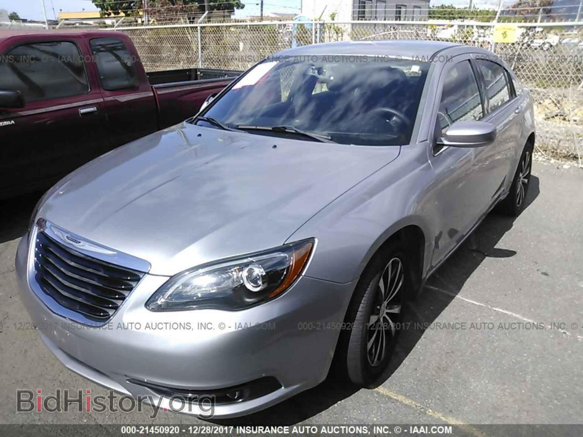 2013 Chrysler 200 - VIN: 1C3CCBBB2DN550179 - Photo 2