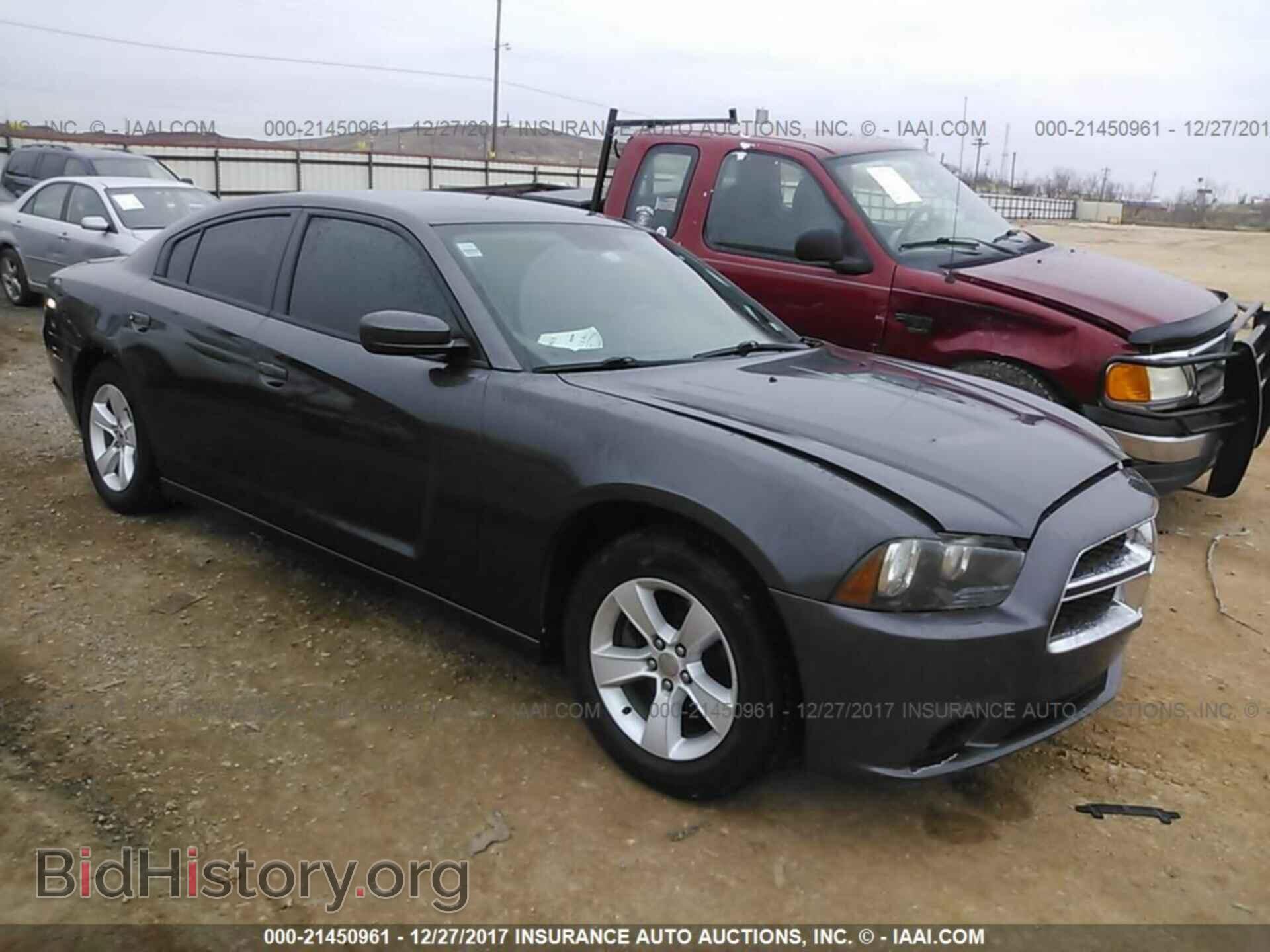 Photo 2C3CDXBG3DH663590 - Dodge Charger 2013