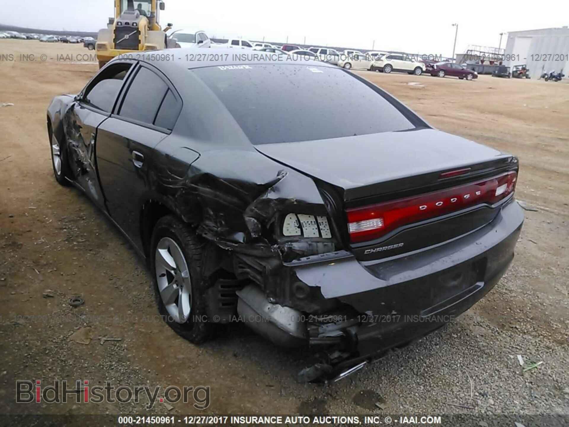 2013 Dodge Charger - VIN: 2C3CDXBG3DH663590 - Photo 3